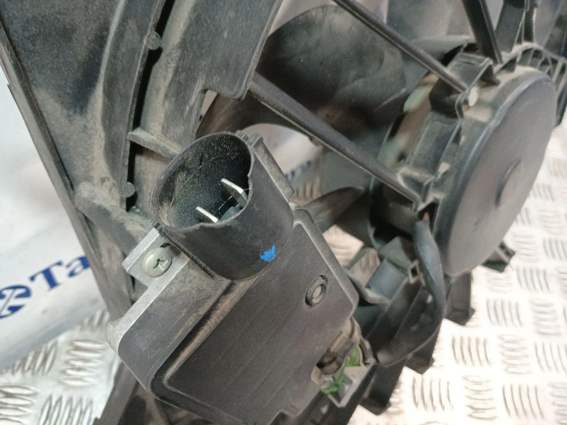 Electroventilador para Ford Focus C-Max (Dm2)