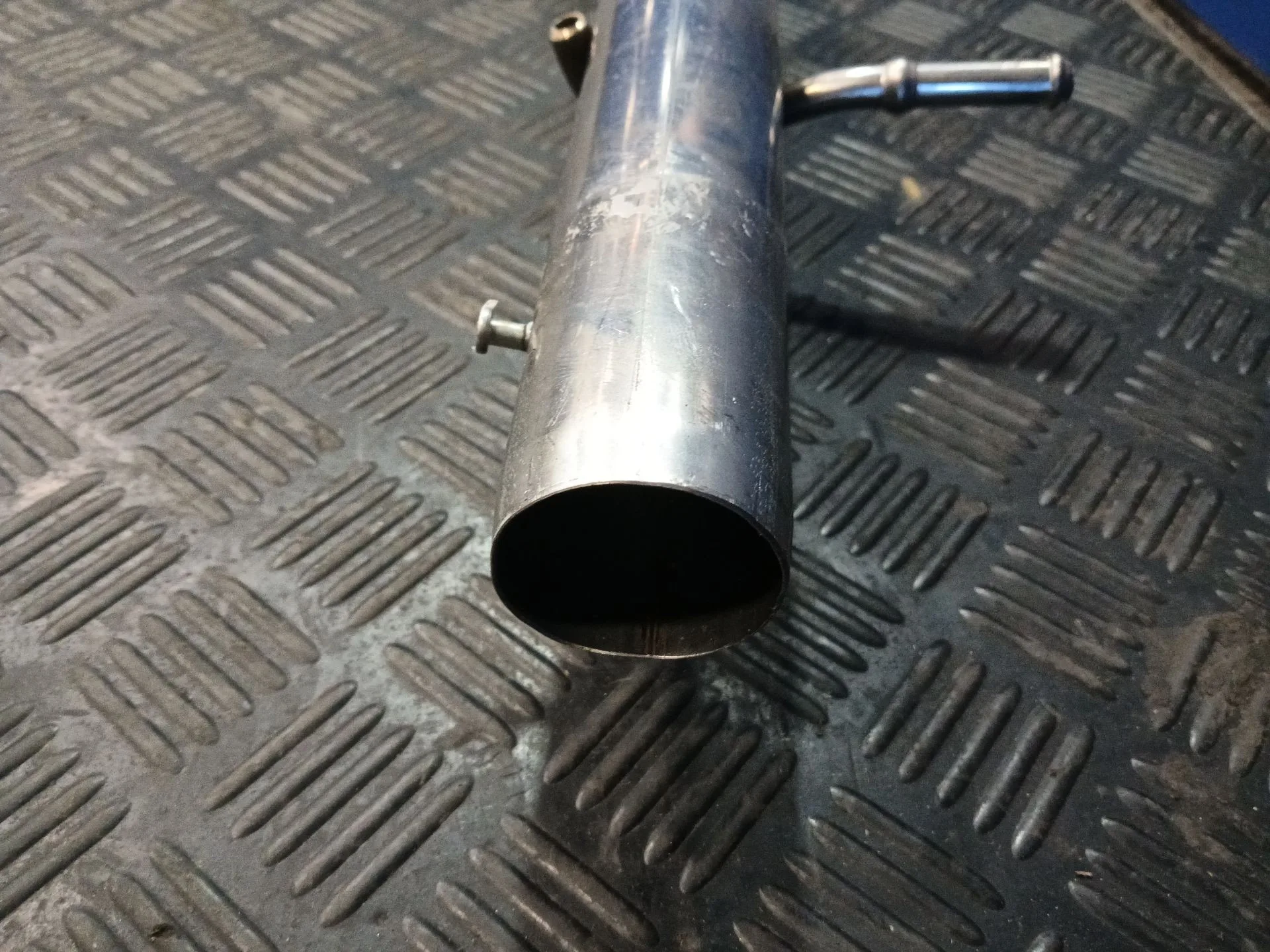 Tubo Escape Central para Jeep Compass (Mp, M6, Mv, M7)