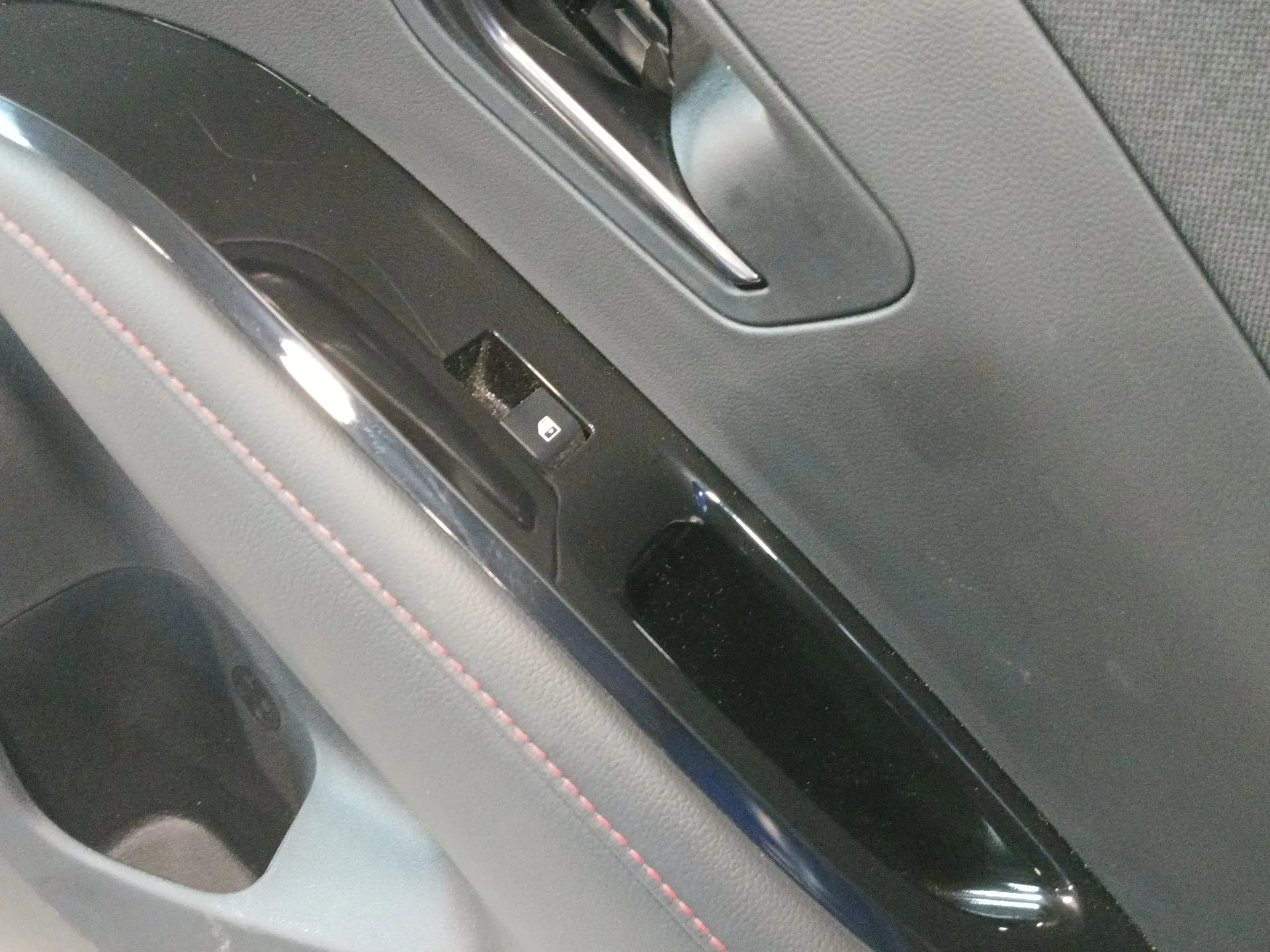 Guarnecido Puerta Trasera Derecha para Hyundai Tucson (Nx4E, Nx4A)