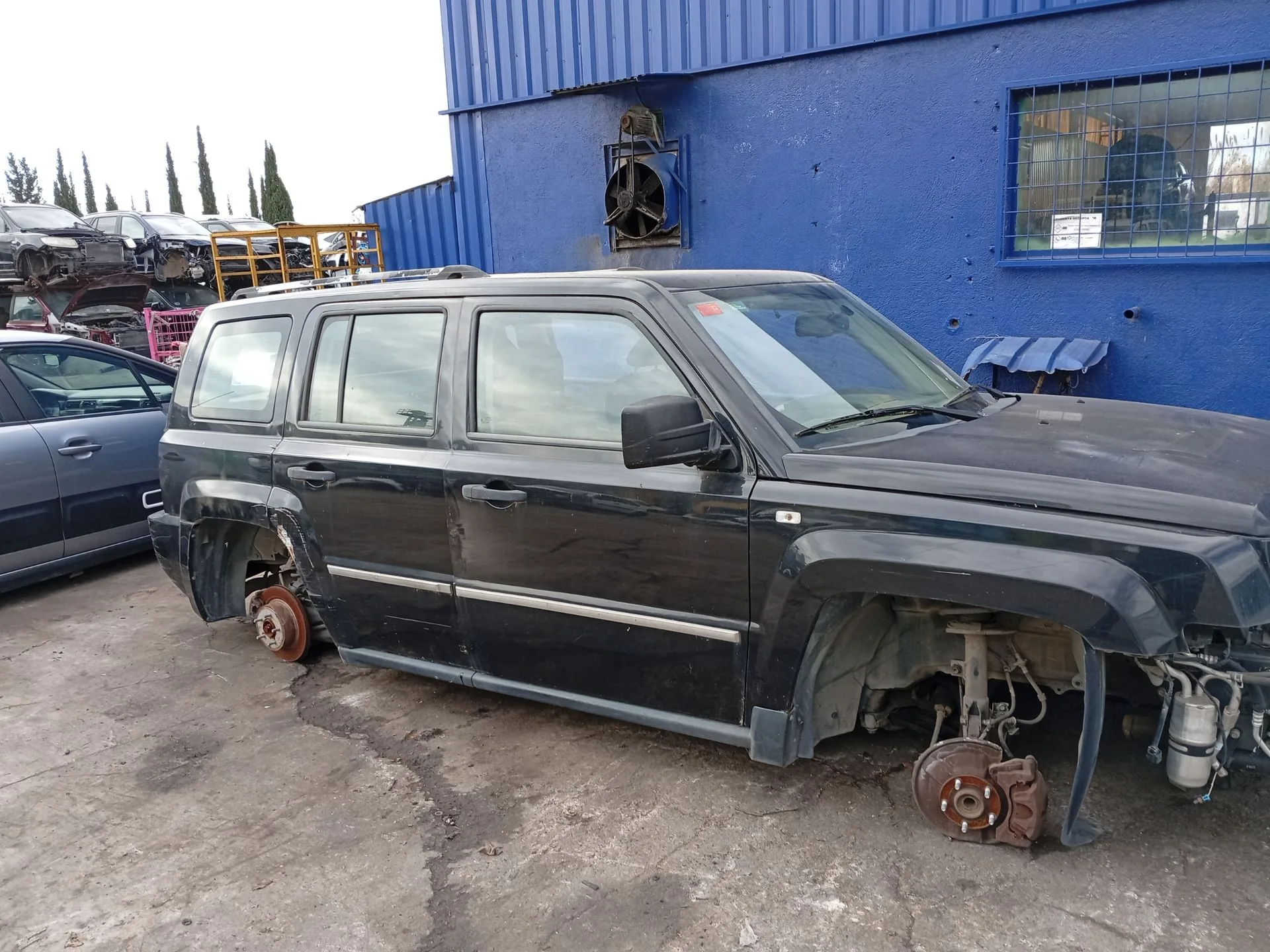 Puerta Delantera Derecha para Jeep Patriot
