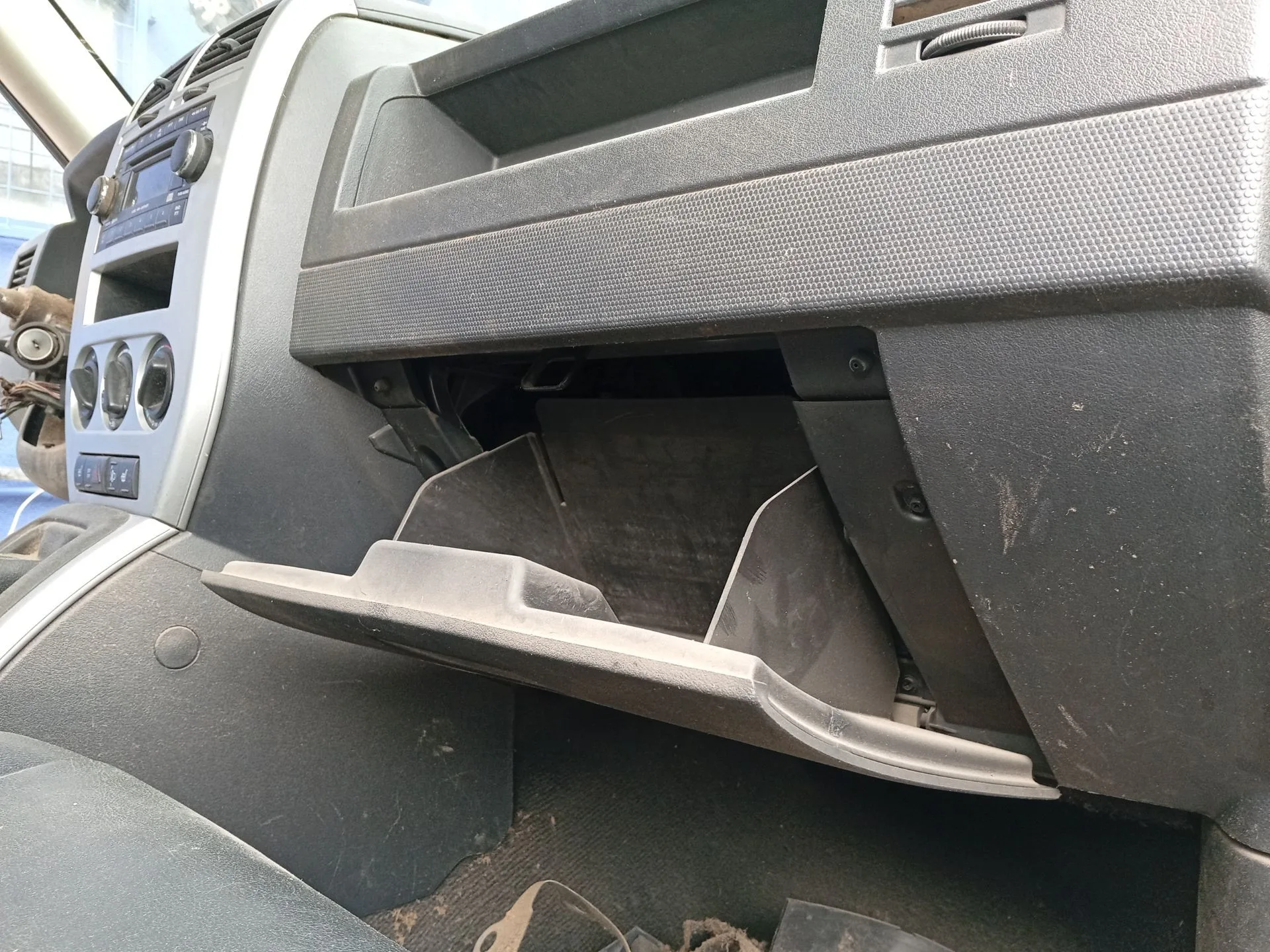 Guantera para Jeep Patriot