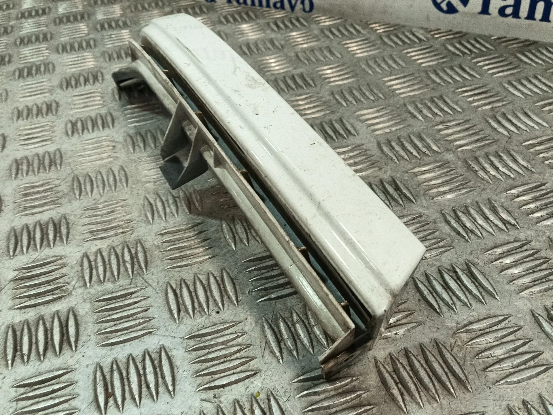 Moldura para Opel Zafira A Monospace (T98)