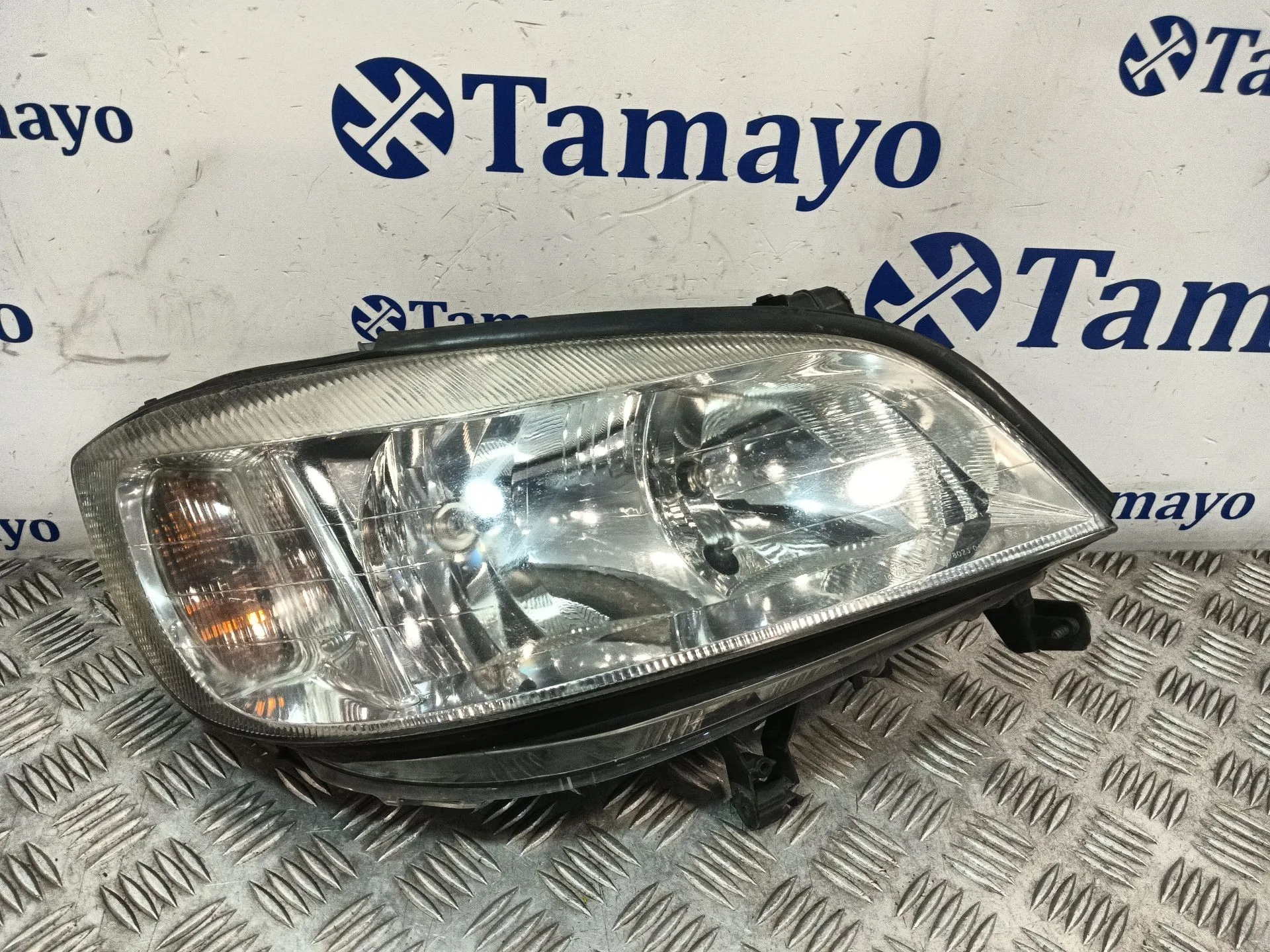 Faro Derecho para Opel Zafira A Monospace (T98)