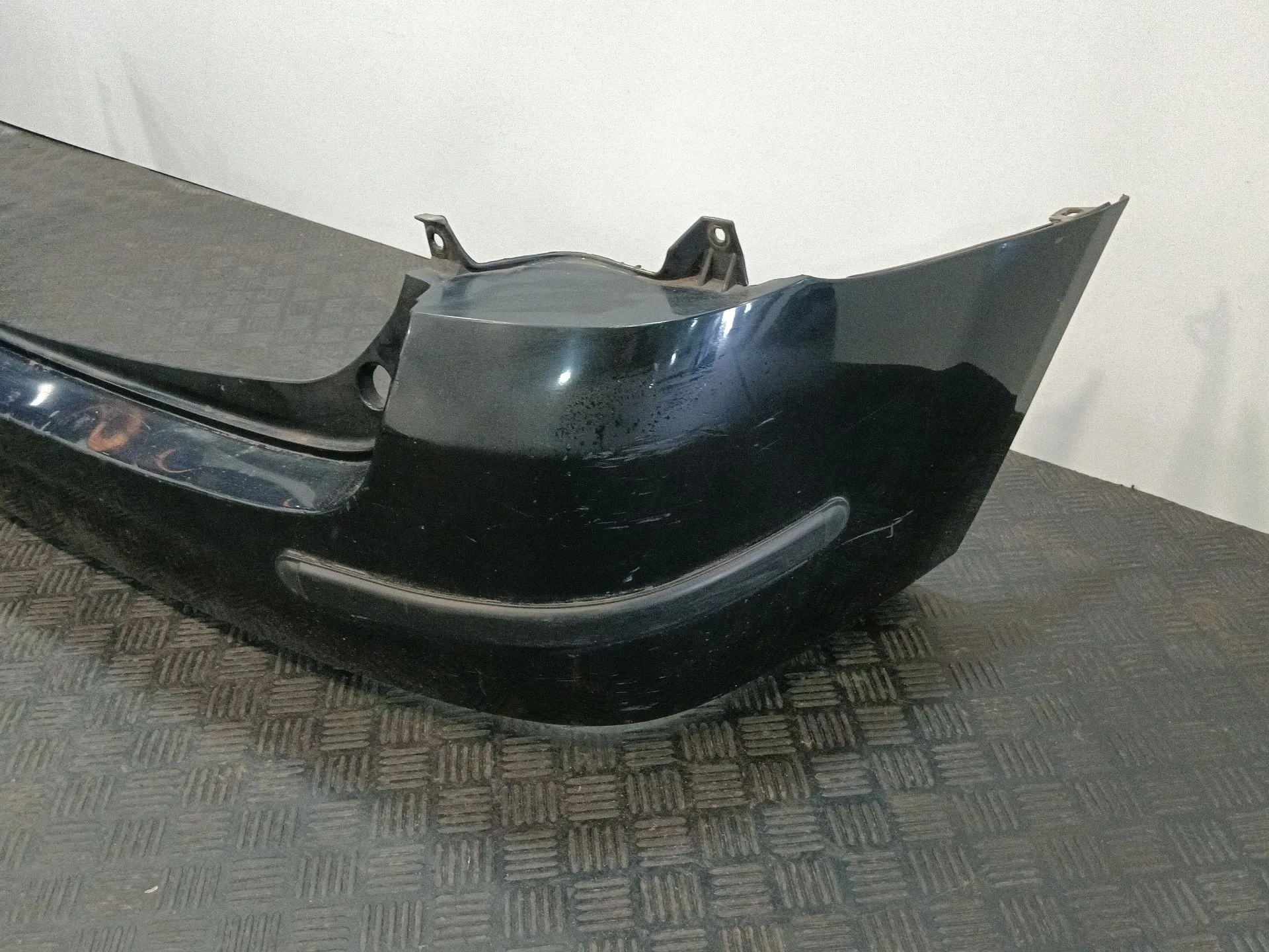 Paragolpes Trasero para Mazda Premacy (Cp)
