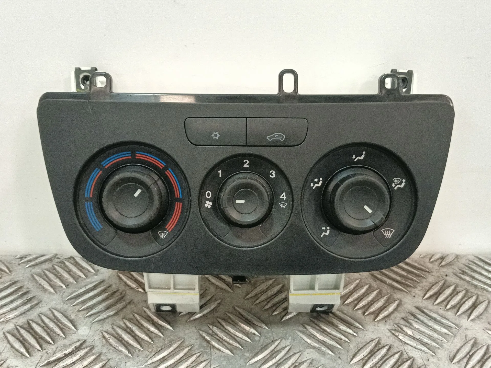 Mando Climatizador para Fiat Doblo Cargo (263_)