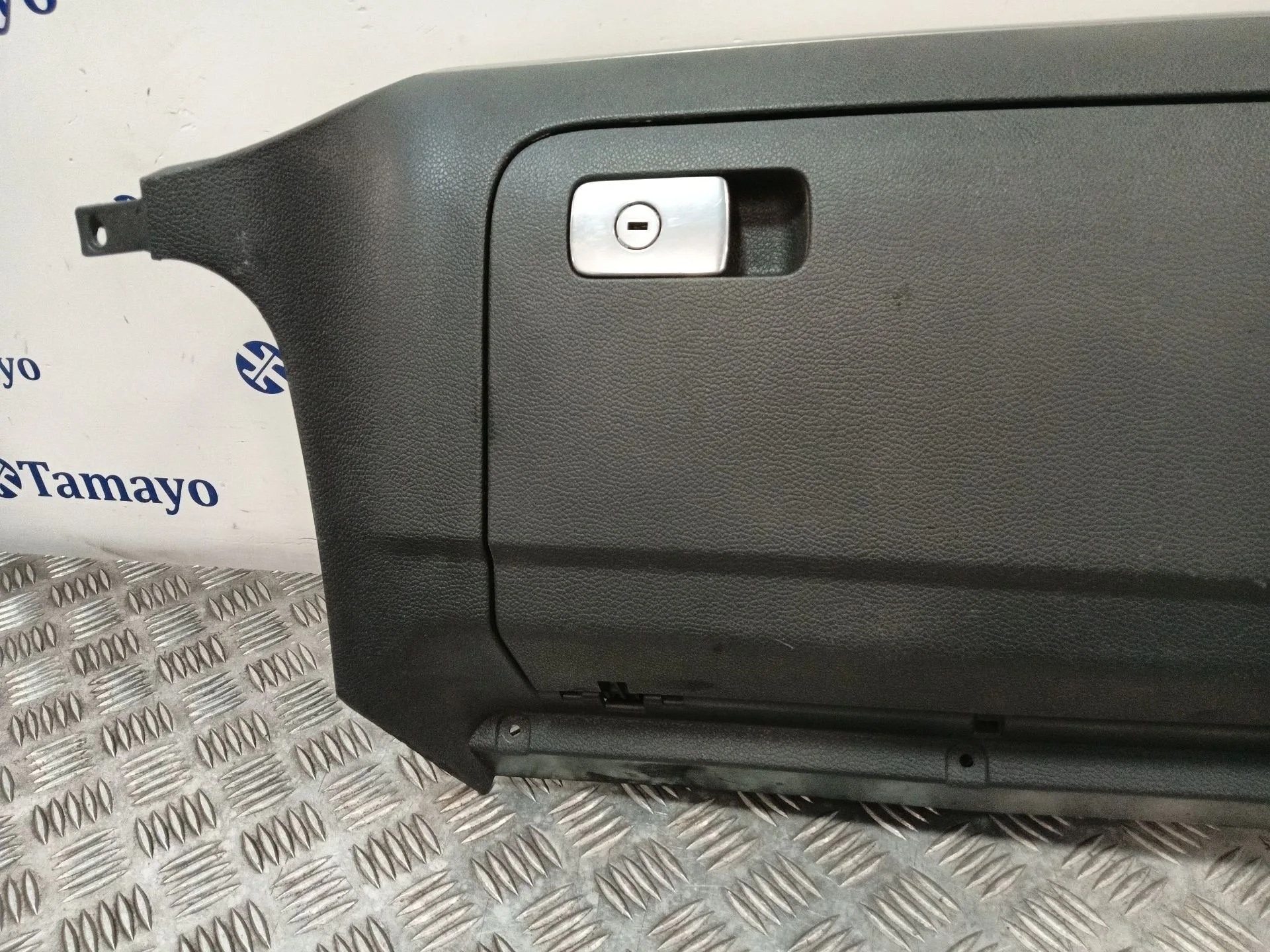 Guantera para Volkswagen Golf V (1K1)