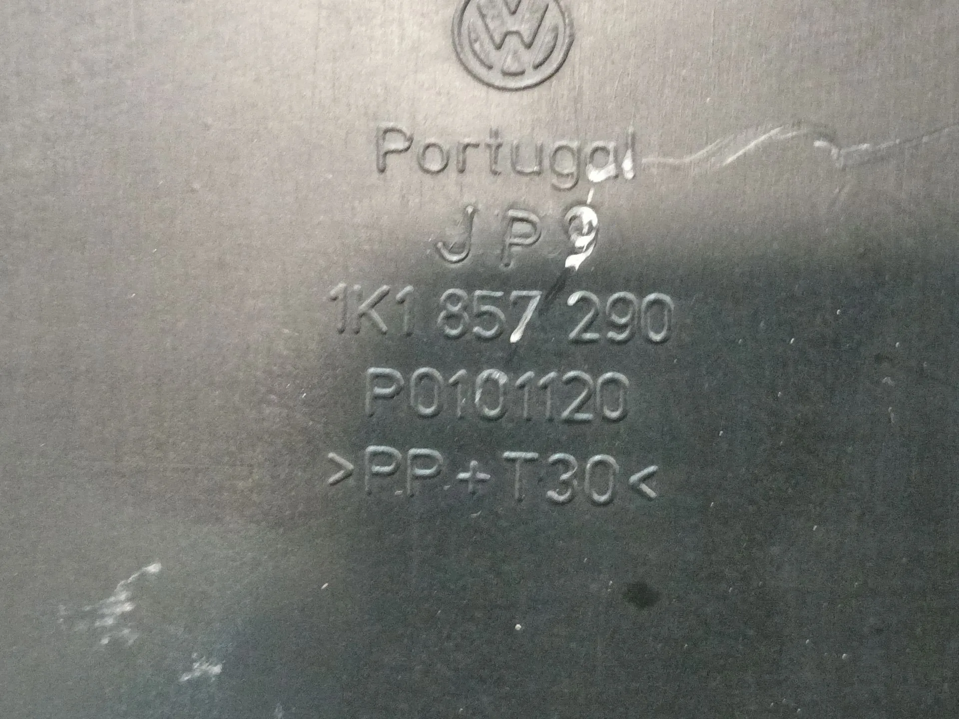 Guantera para Volkswagen Golf V (1K1)
