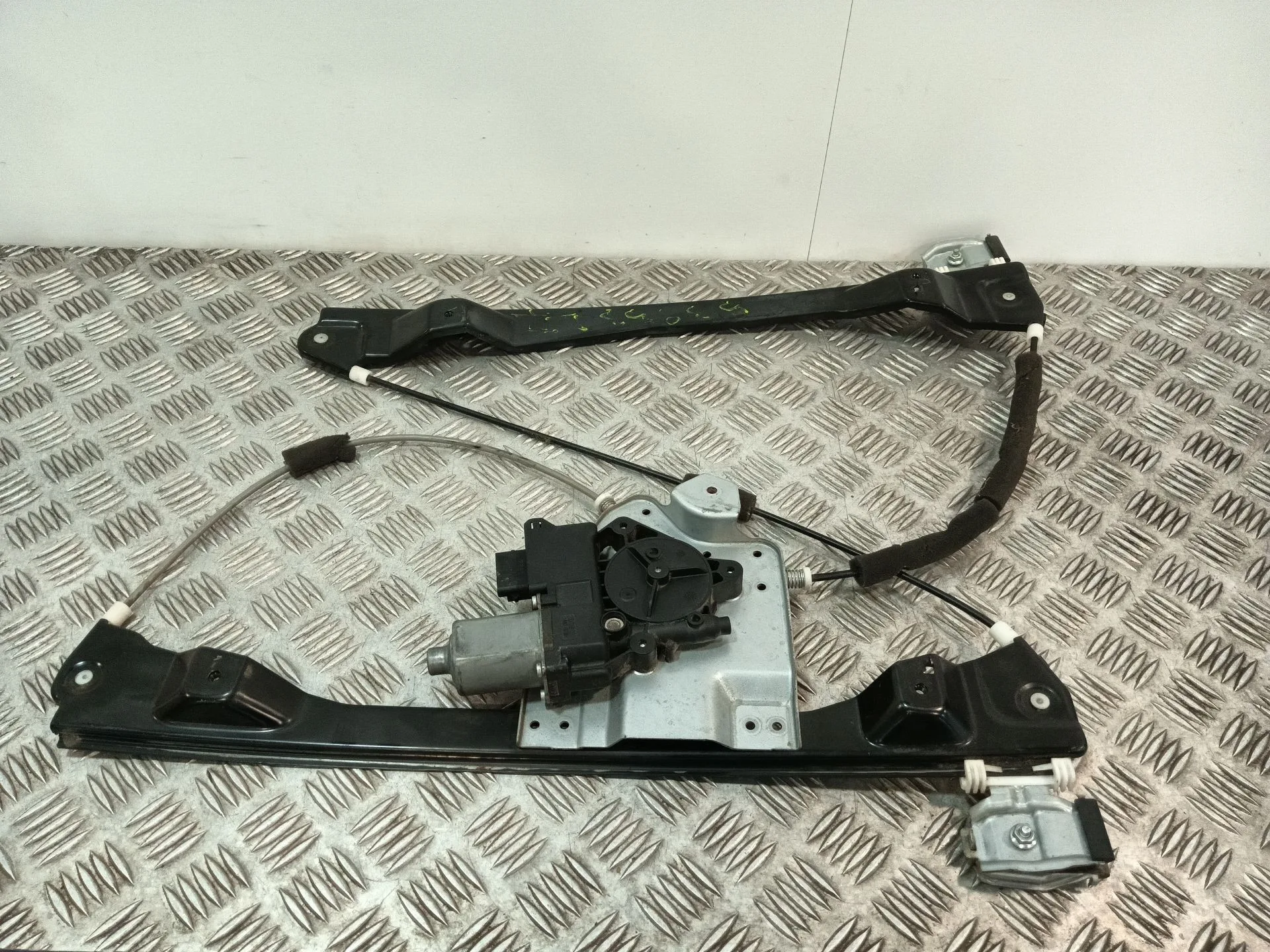 Elevalunas Delantero Izquierdo para Ssangyong Actyon