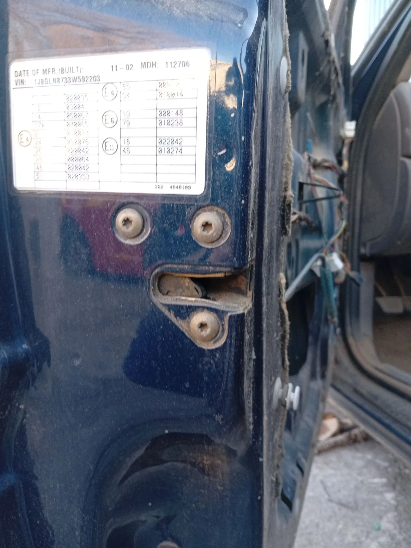 Cerradura Puerta Delantera Izquierda para Jeep Cherokee (Kj)