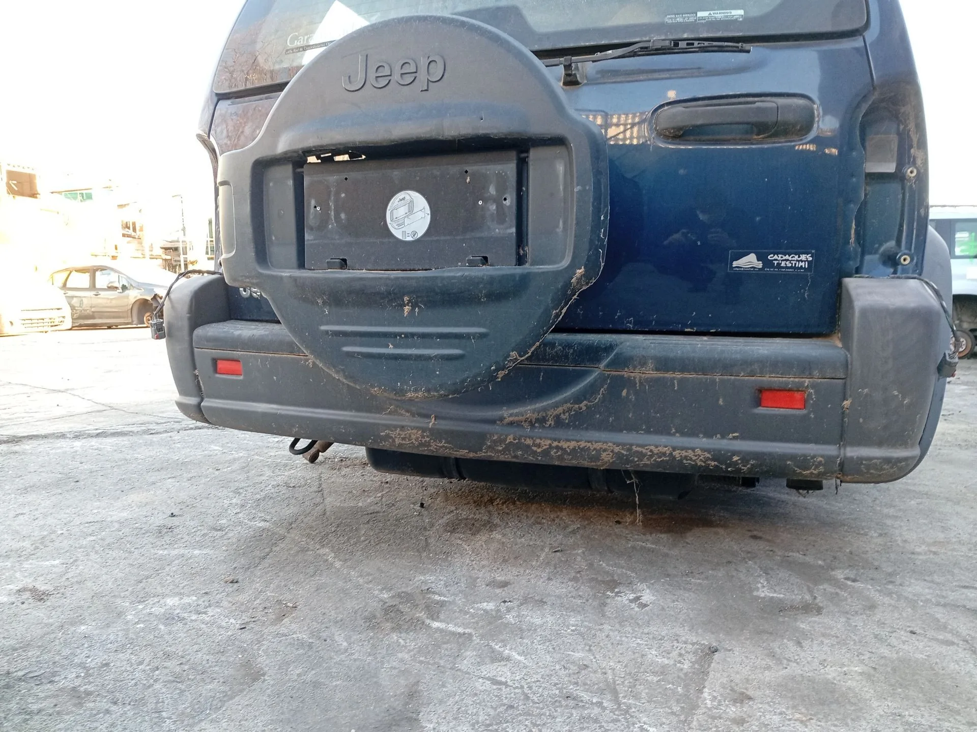 Refuerzo Paragolpes Trasero para Jeep Cherokee (Kj)