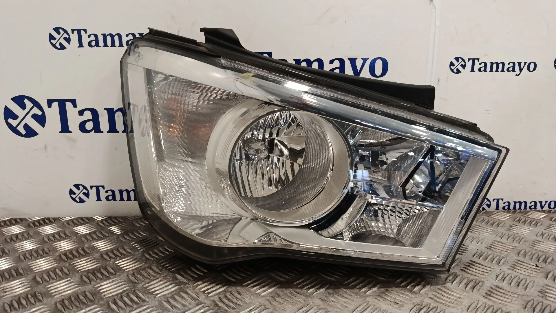 Faro Derecho para Hyundai H350 Furgoneta