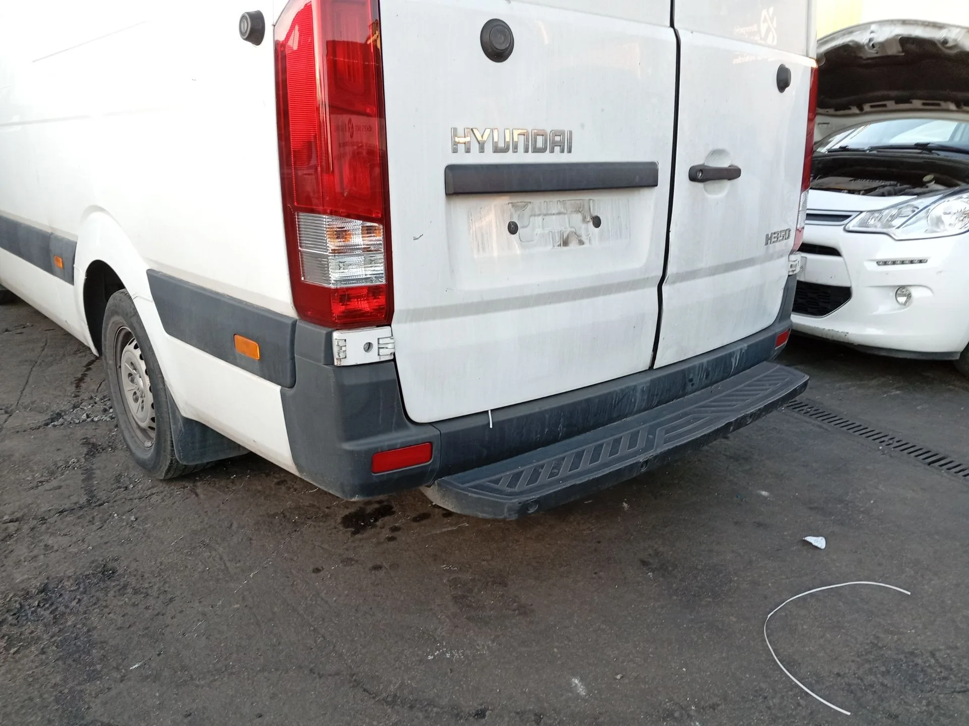 Paragolpes Trasero para Hyundai H350 Furgoneta