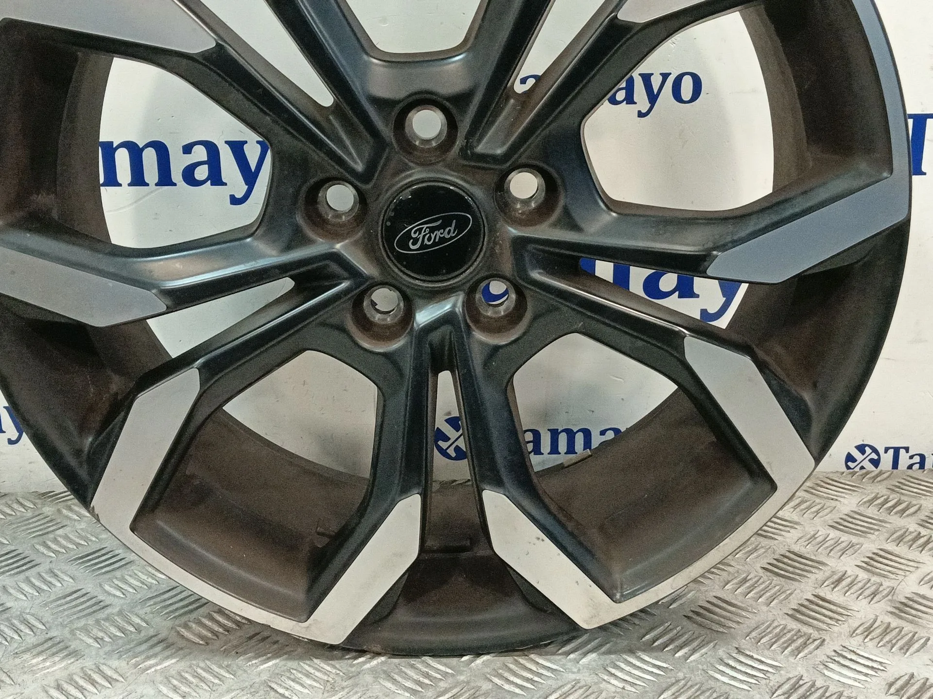 Llanta para Ford Puma (J2K, Cf7)
