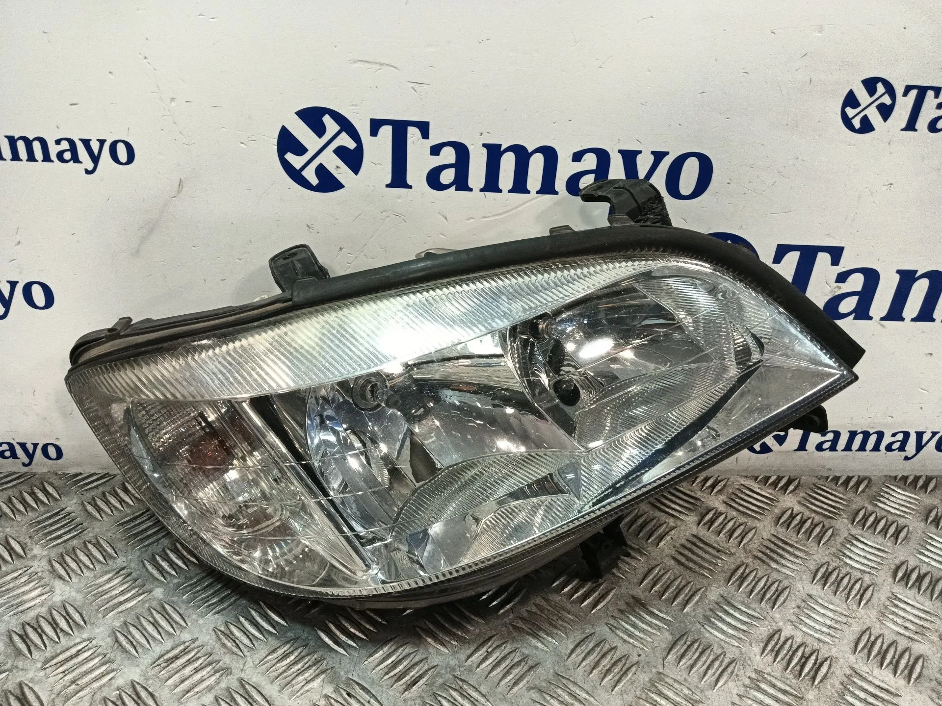 Faro Derecho para Opel Zafira A