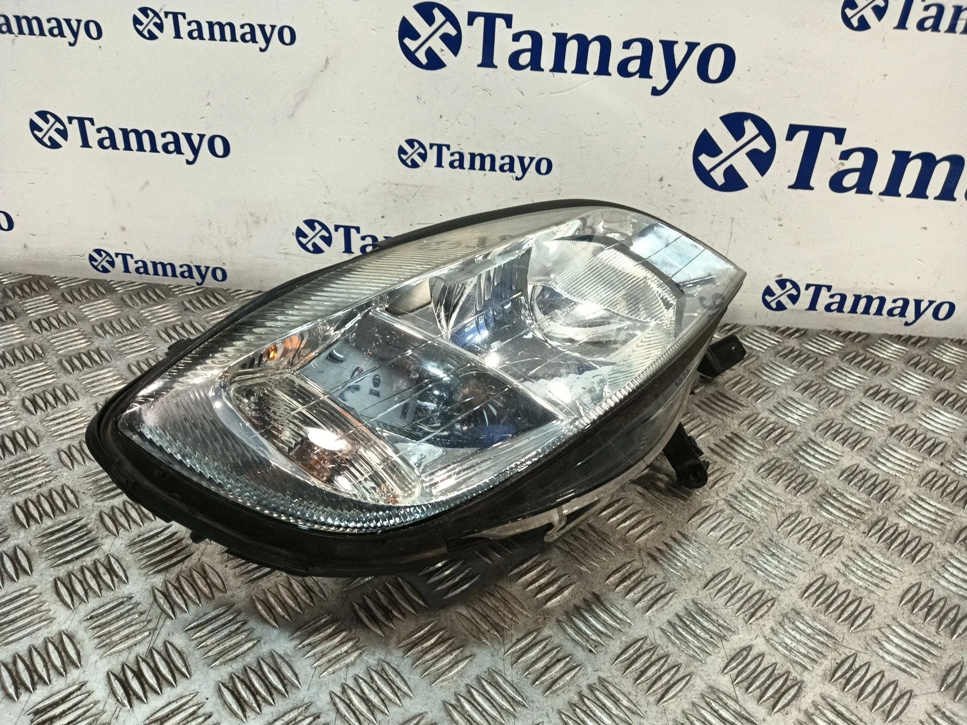 Faro Derecho para Opel Zafira A