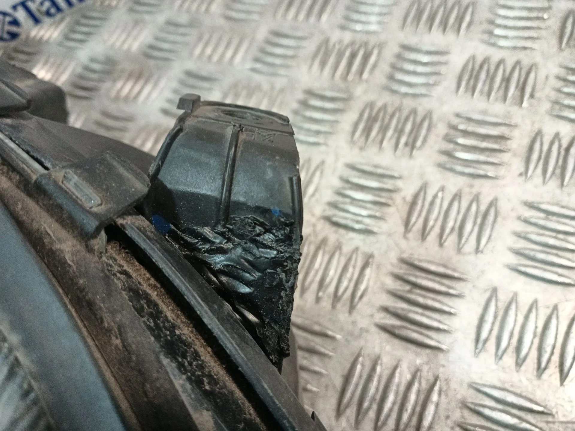 Faro Derecho para Opel Zafira A