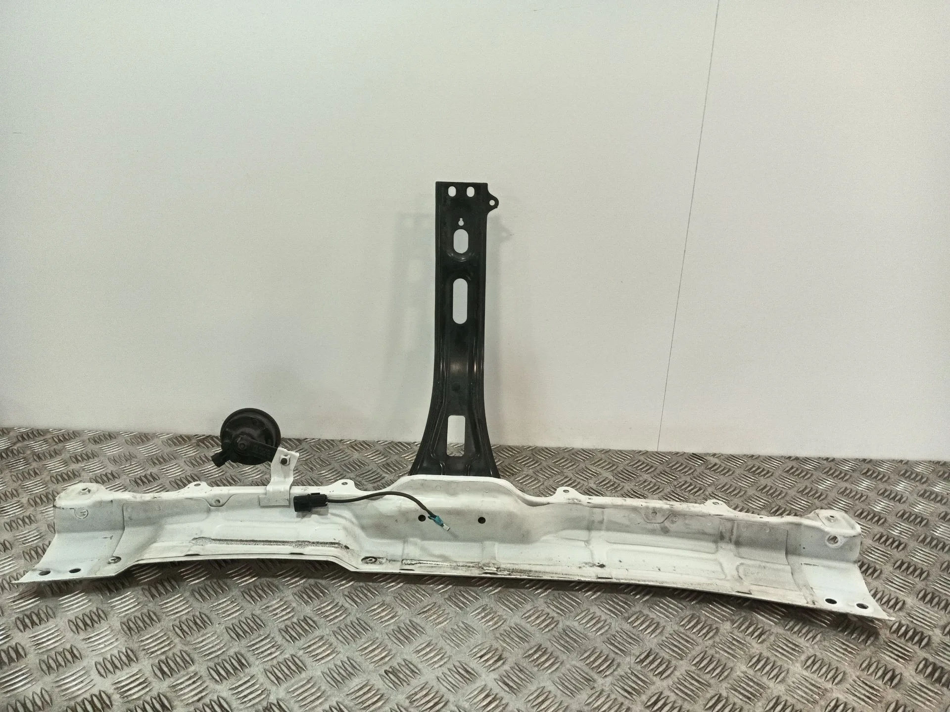 Travesano Superior Delantero para Hyundai H350 Furgoneta