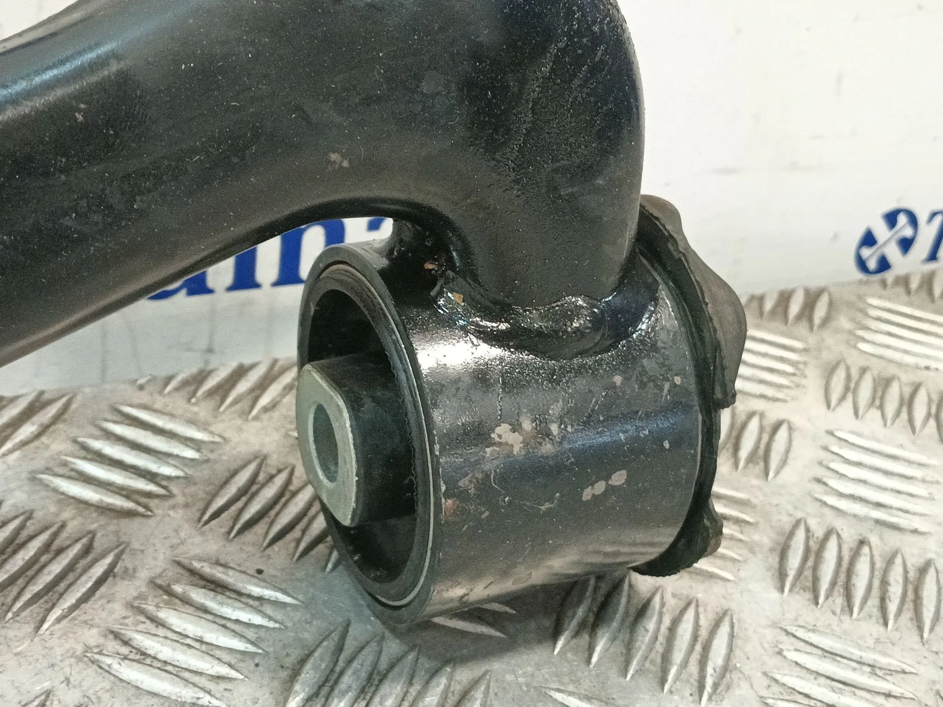 Brazo Suspension Inferior Delantero Izquierdo para Land Rover Discovery Iv (L319)