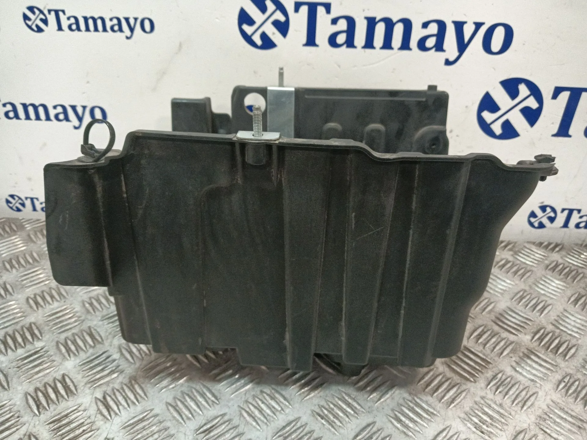 Soporte Bateria para Ford Puma (J2K, Cf7)