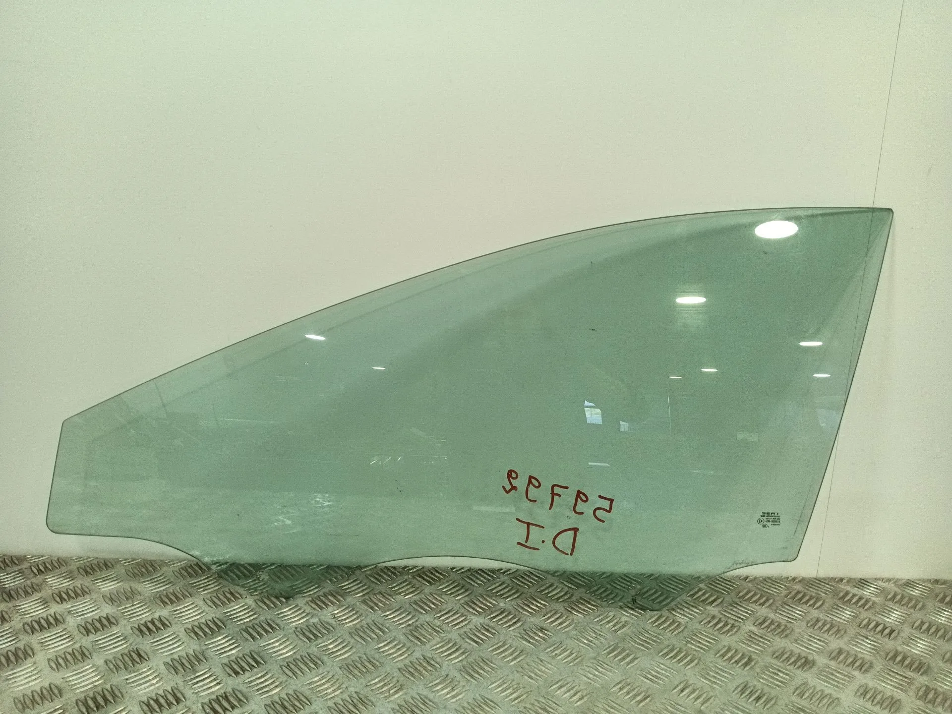 Luna Delantera Izquierda para Seat Leon (5F1)