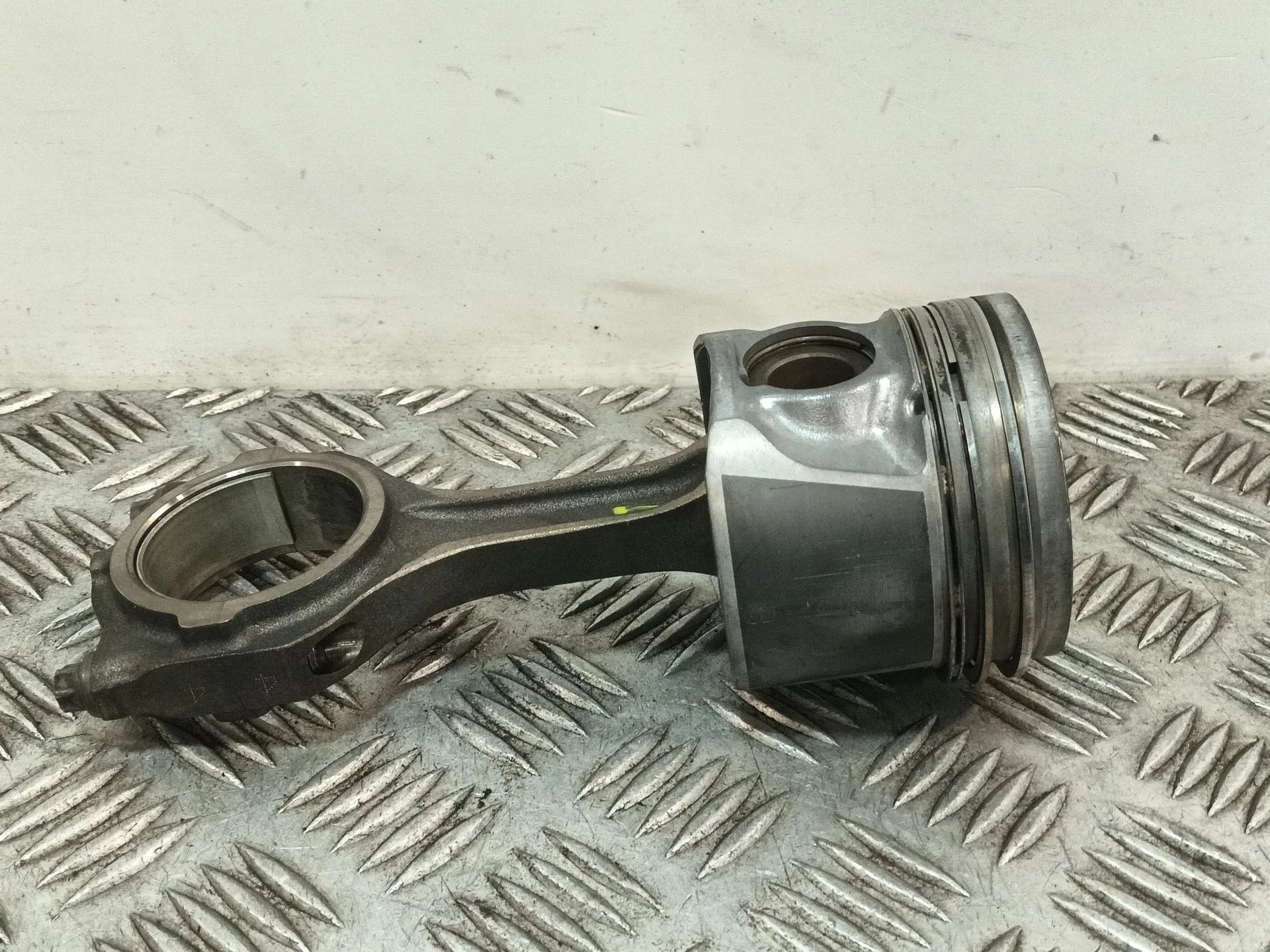 Piston para Ford Transit Connect (P65_, P70_, P80_)