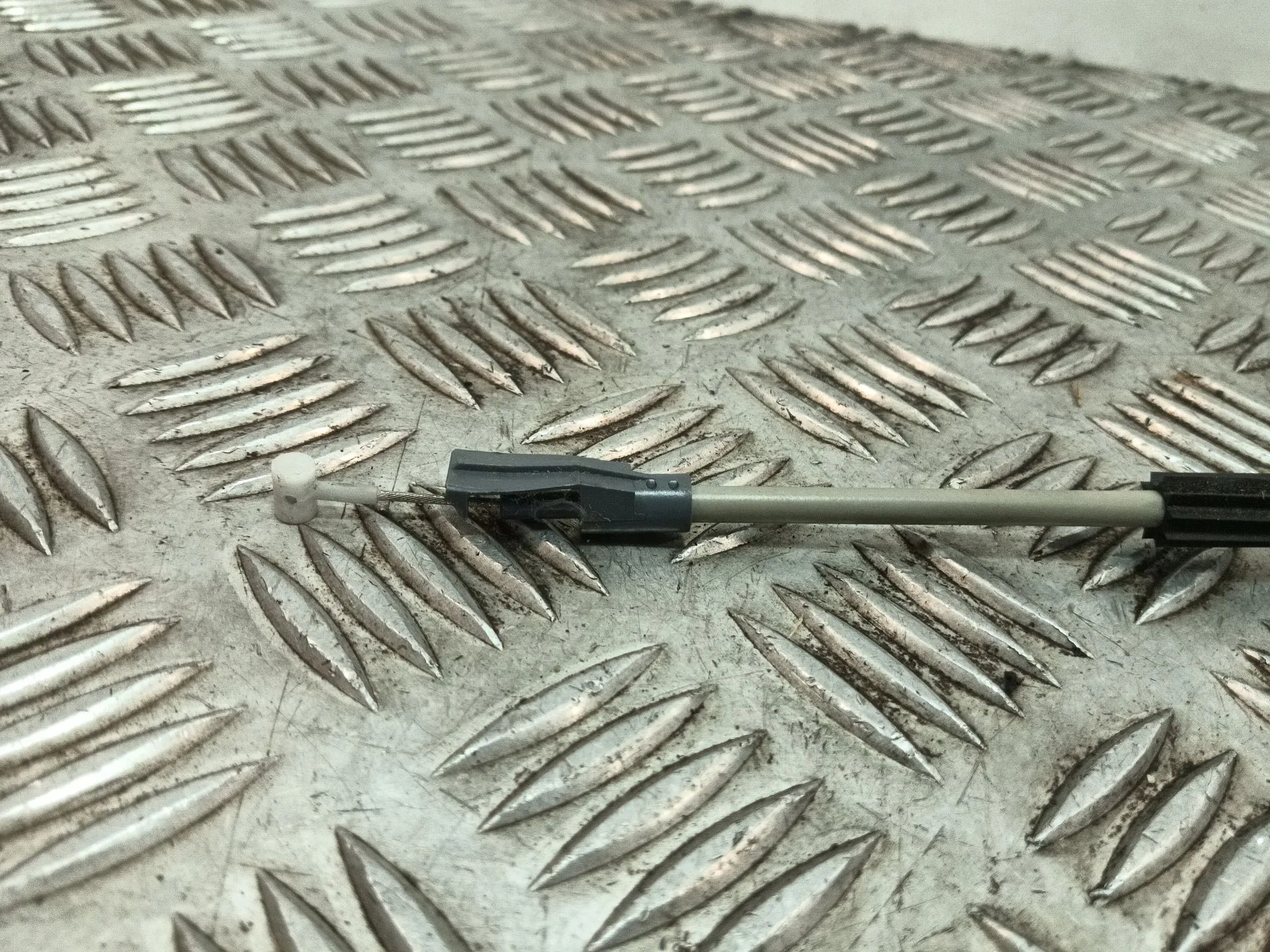 Cerradura Puerta Delantera Izquierda para Seat Ibiza Iv (6J5, 6P1)