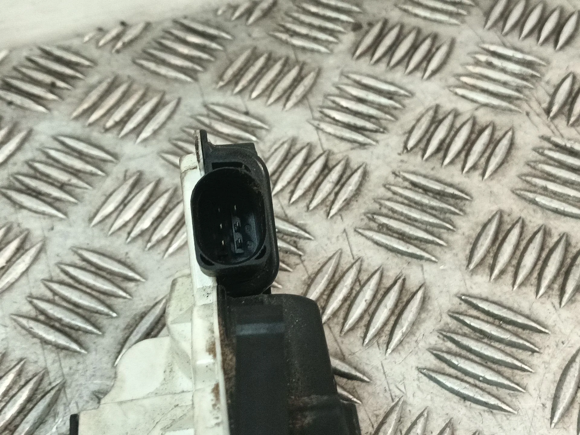 Cerradura Puerta Trasera Izquierda para Seat Ibiza Iv (6J5, 6P1)
