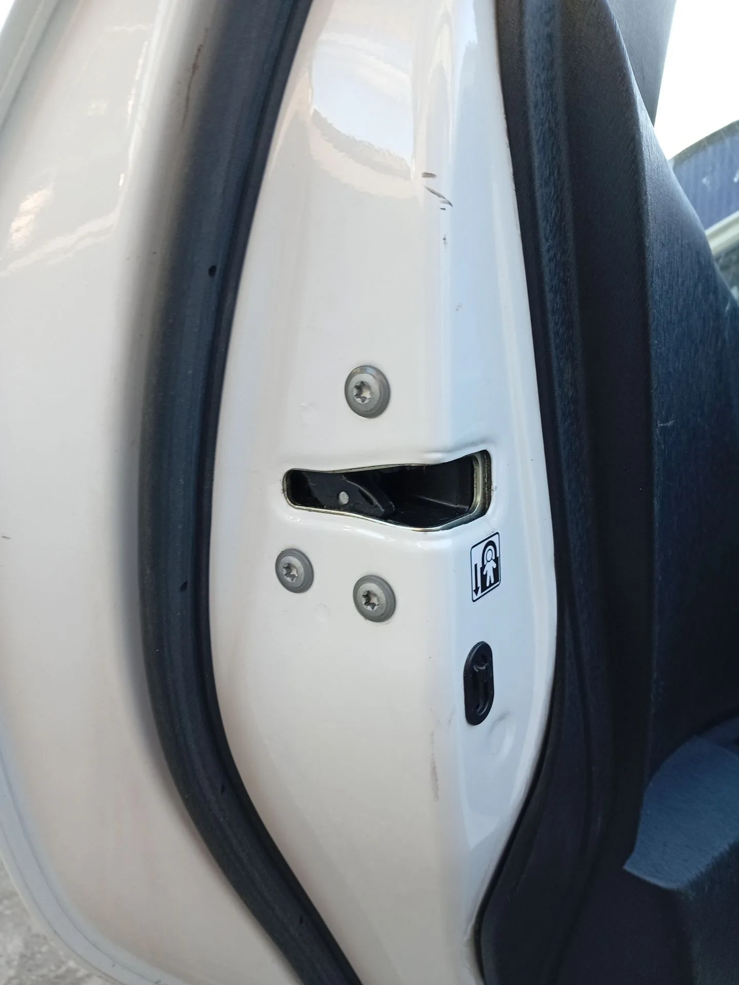 Cerradura Puerta Trasera Izquierda para Toyota Yaris (Xp13M)