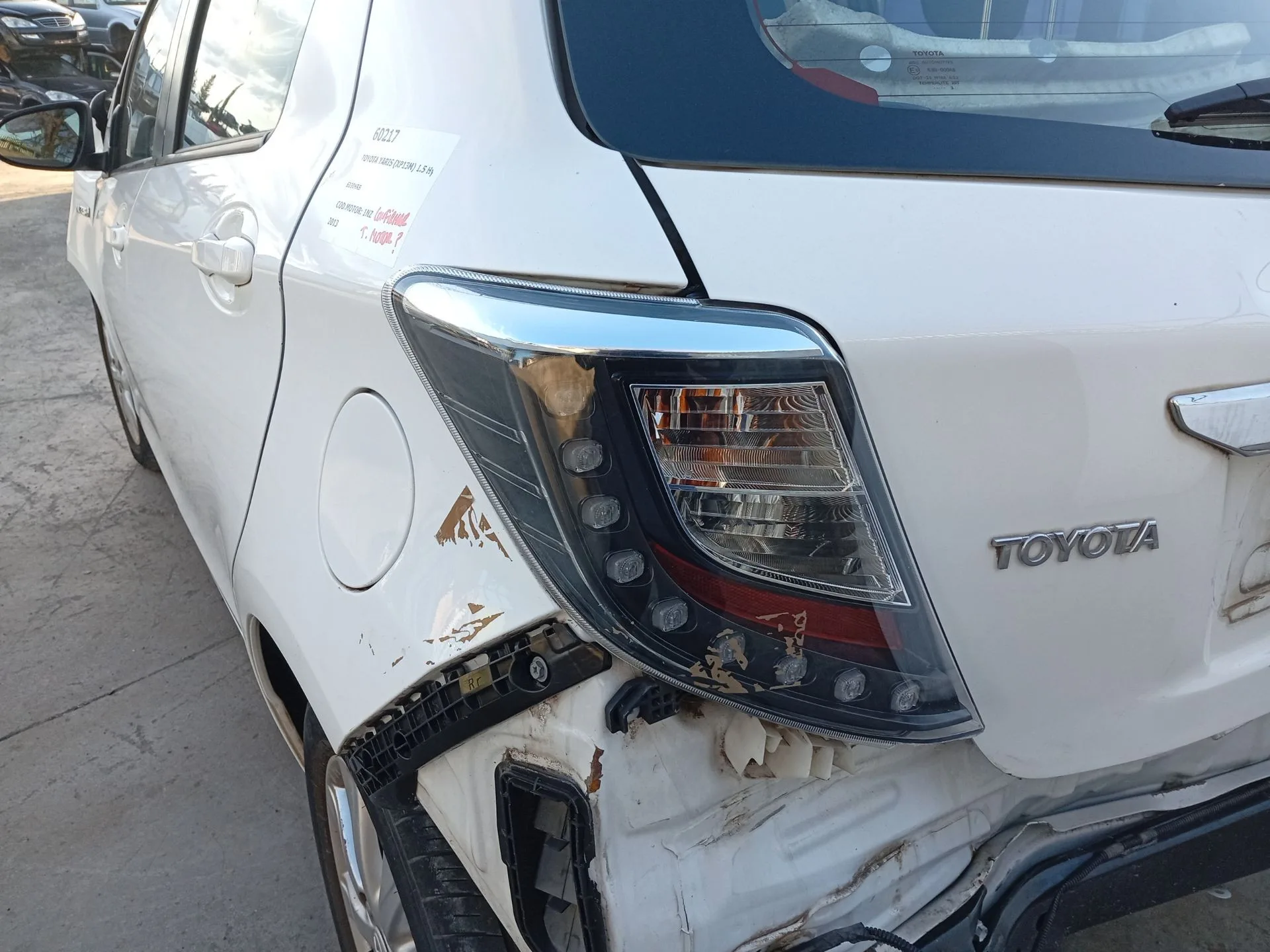 Piloto Trasero Izquierdo para Toyota Yaris (Xp13M)