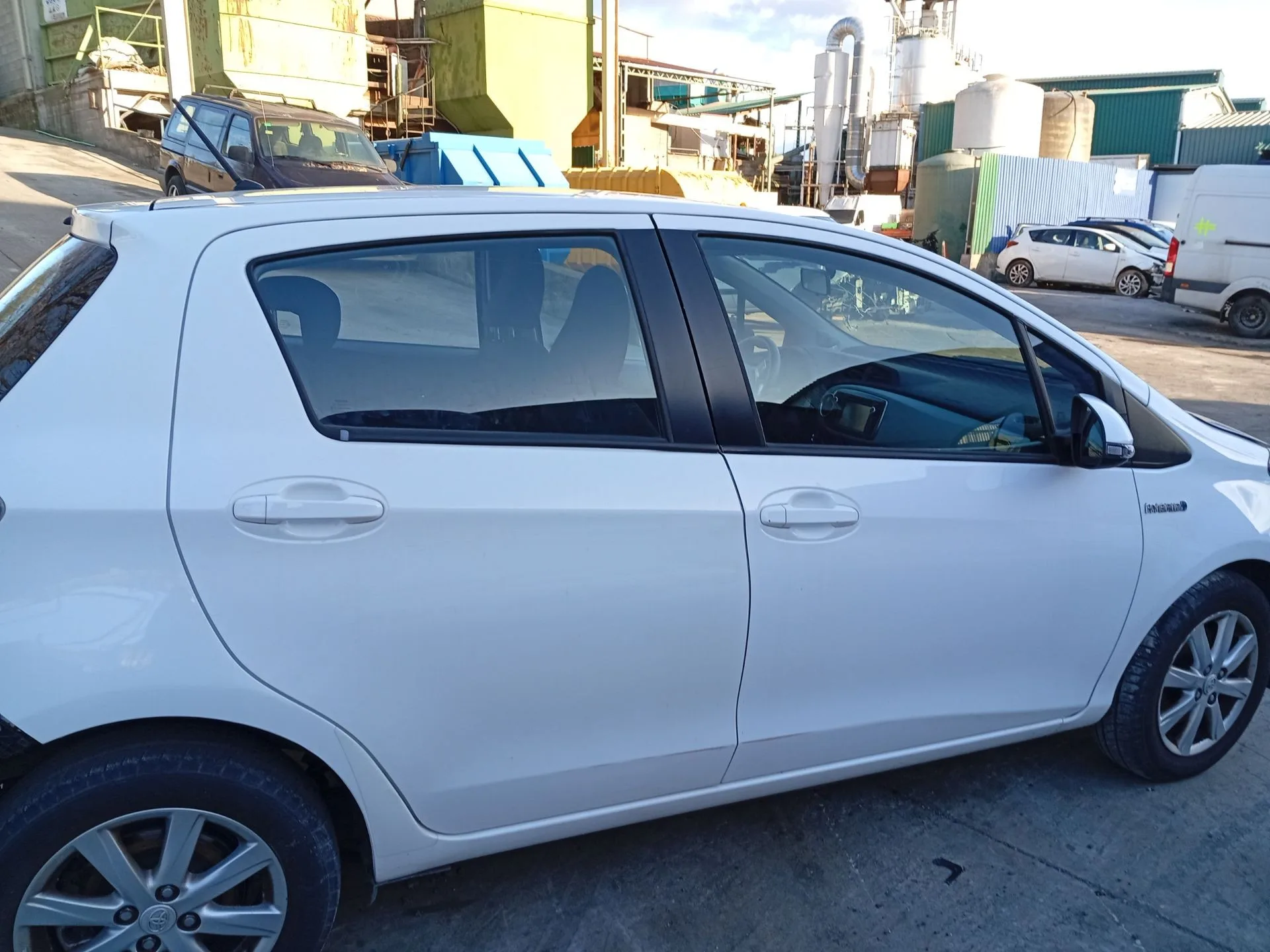 Puerta Trasera Derecha para Toyota Yaris (Xp13M)