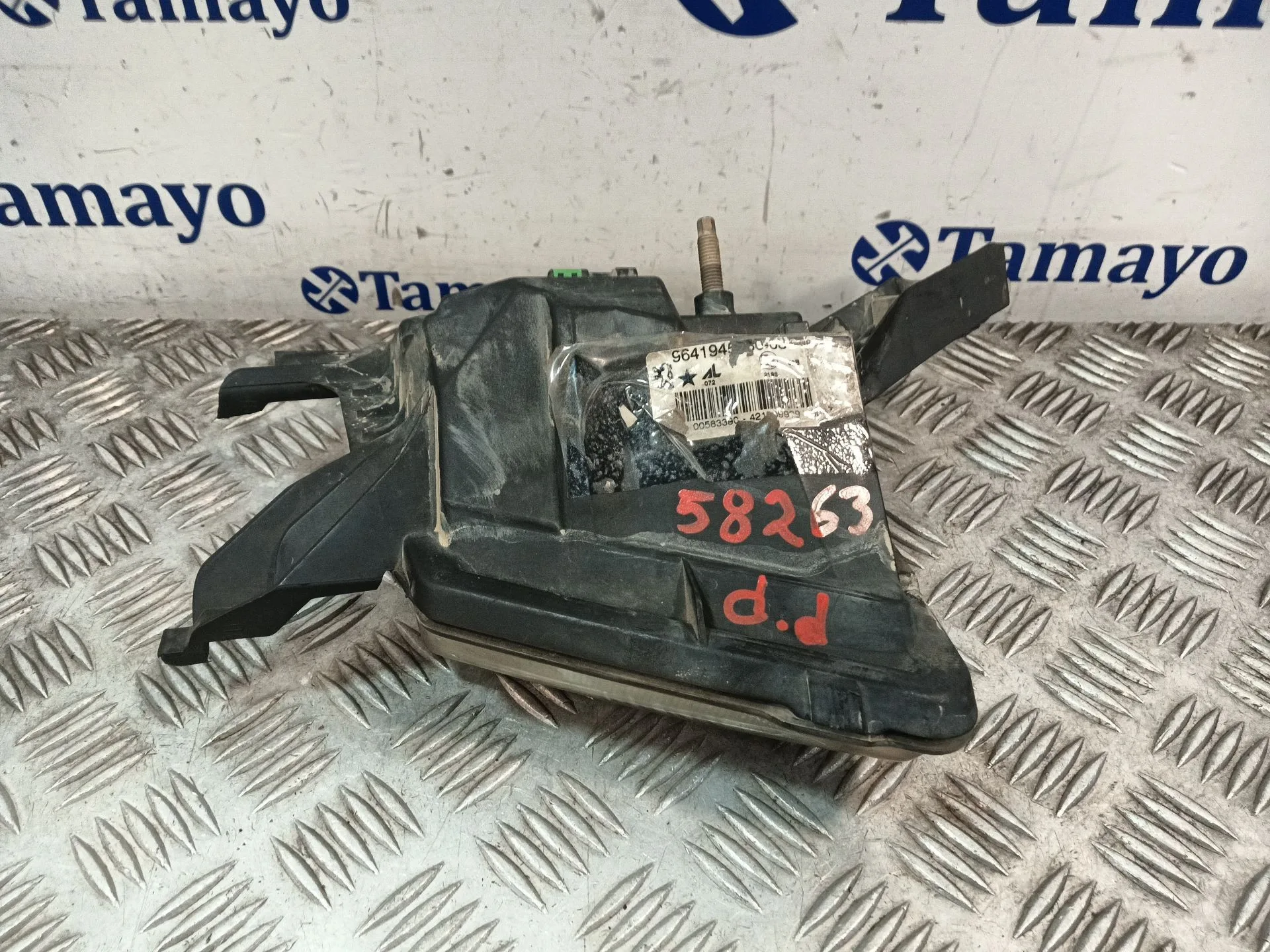 Faro Antiniebla Derecho para Peugeot 407 Sw