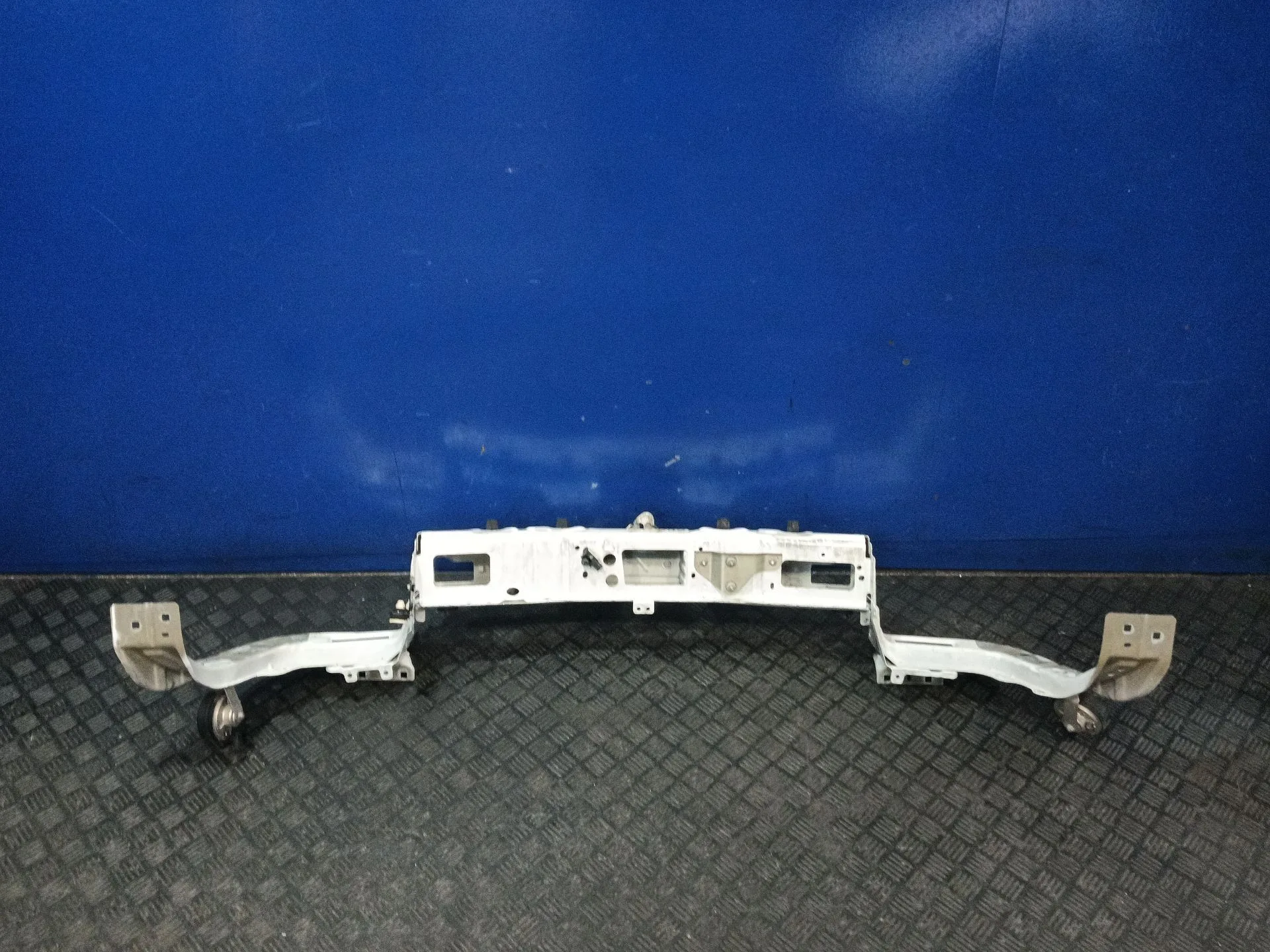 Travesano Delantero Superior para Fiat Doblo Cargo (263_)