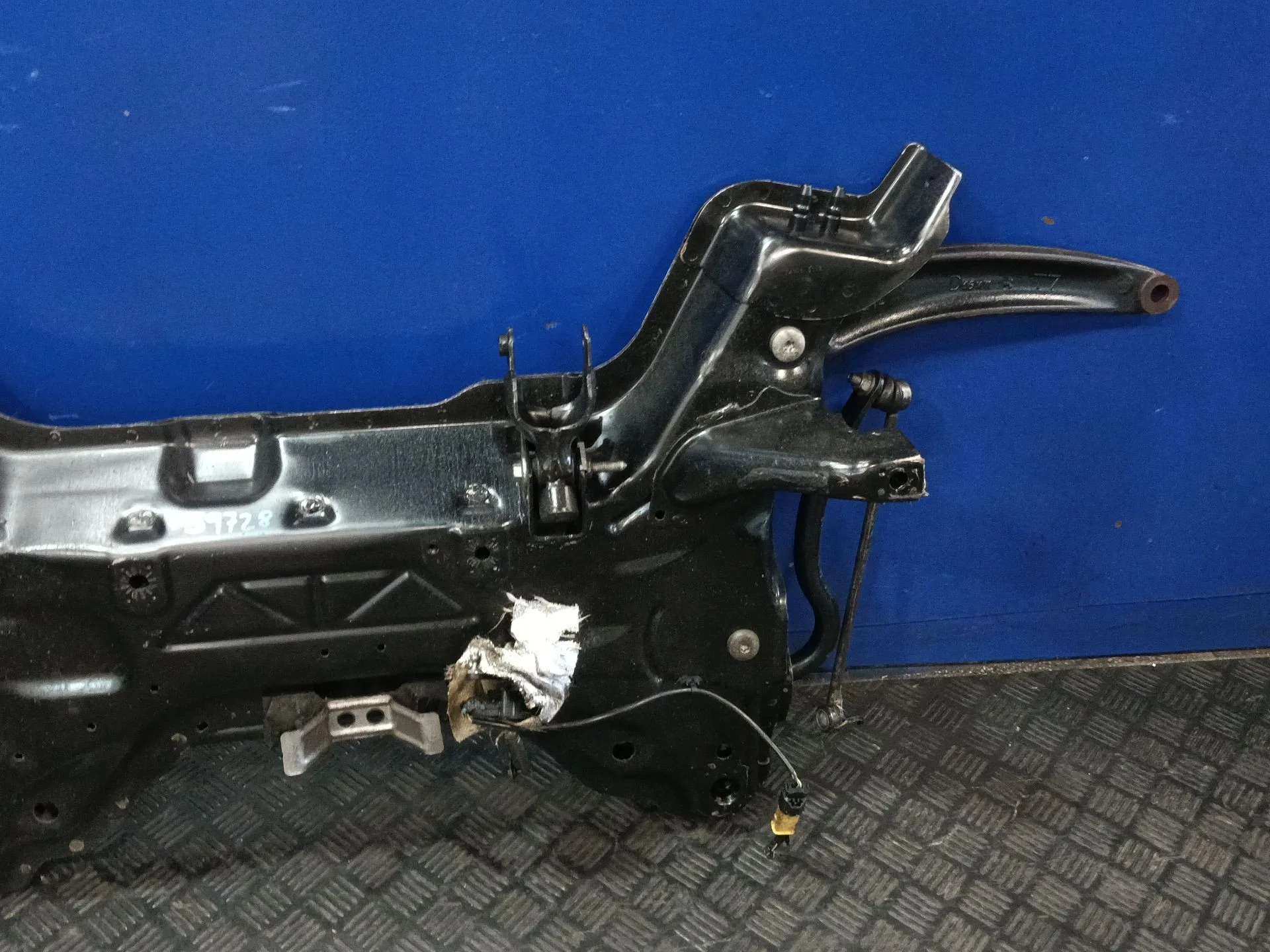Puente Delantero para Peugeot 3008 I Monospace (0U_)