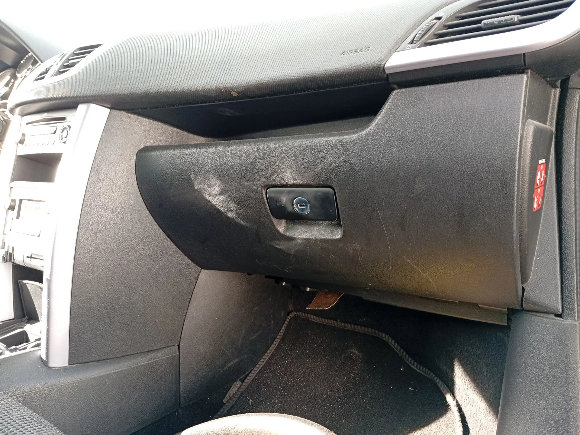 Guantera para Peugeot 207 Cc (Wd_)