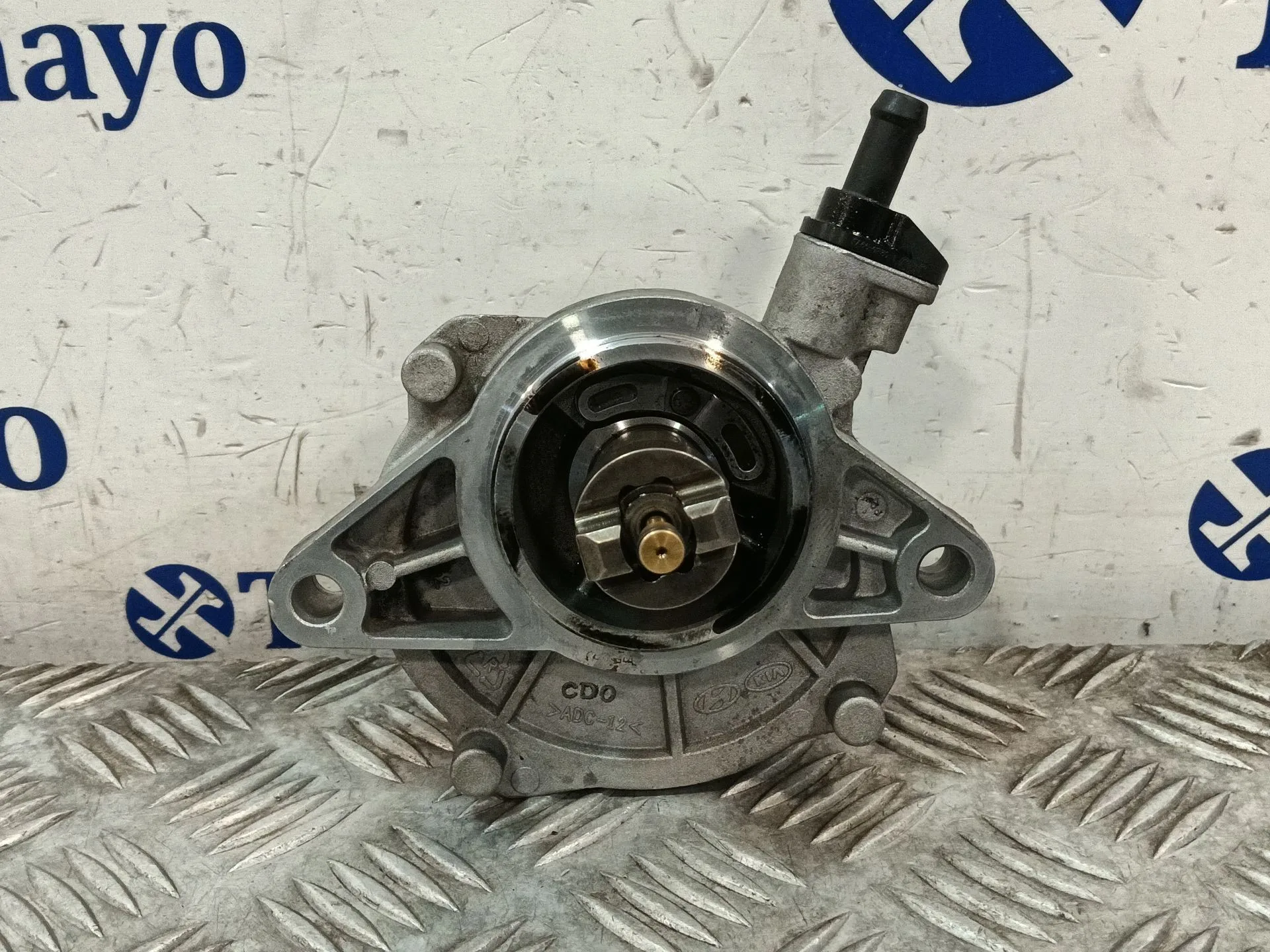 Depresor Freno / Bomba Vacio para Kia Carnival