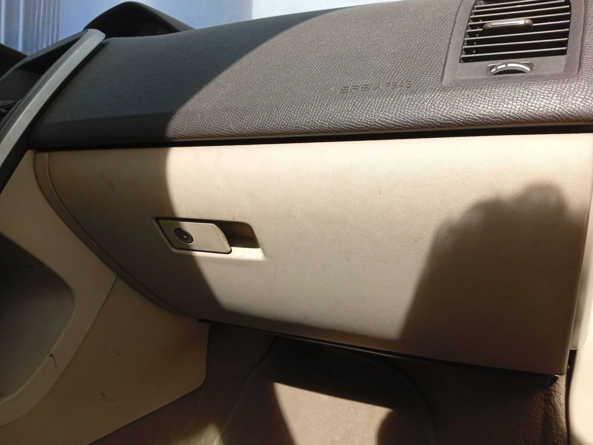 Guantera para Volvo Xc60