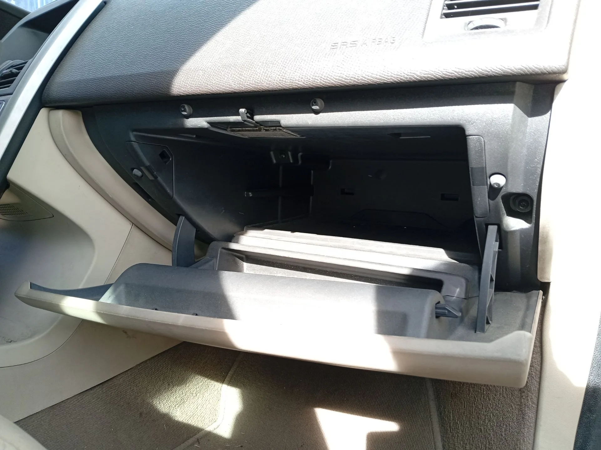 Guantera para Volvo Xc60