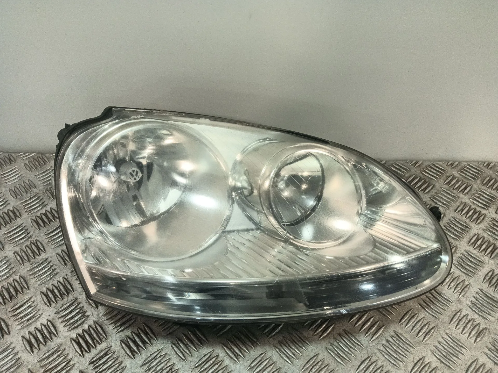 Faro Derecho para Volkswagen Golf V (1K1)