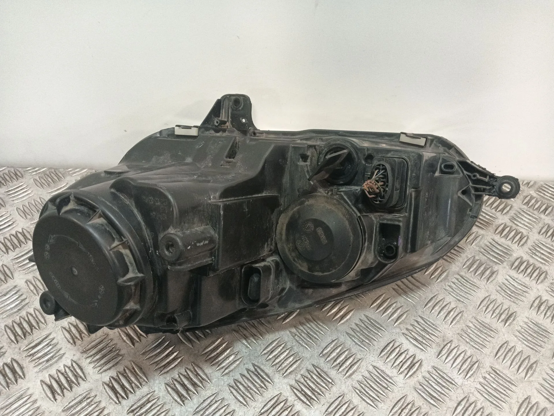 Faro Derecho para Volkswagen Golf V (1K1)