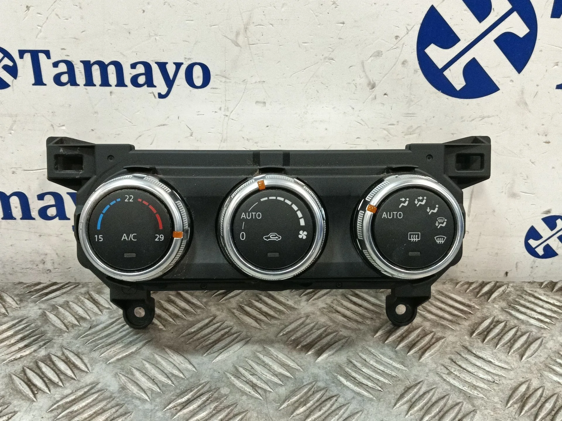 Mando Climatizador para Mazda Cx-3 (Dk)