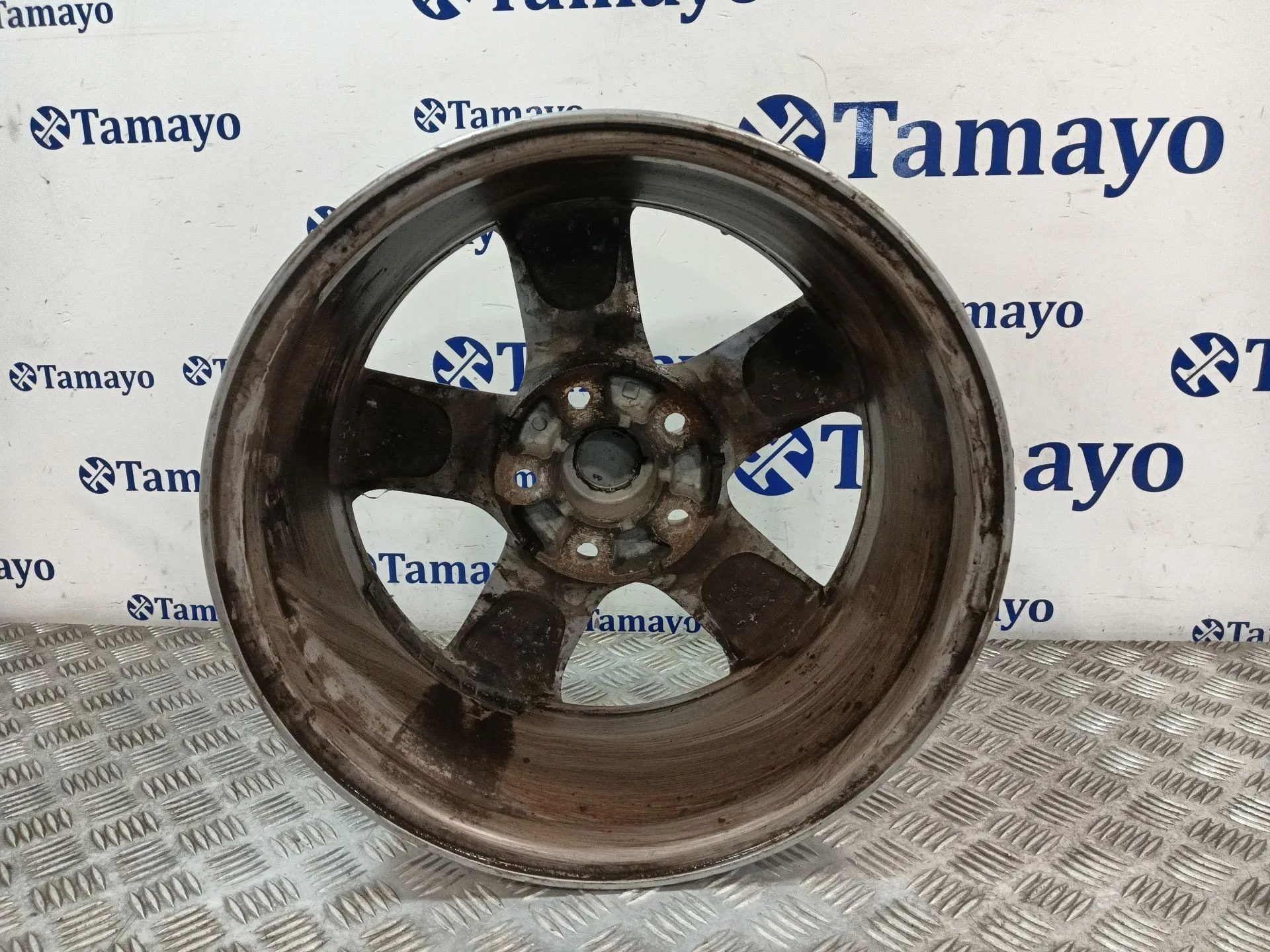 Llanta para Nissan Note (E11E)