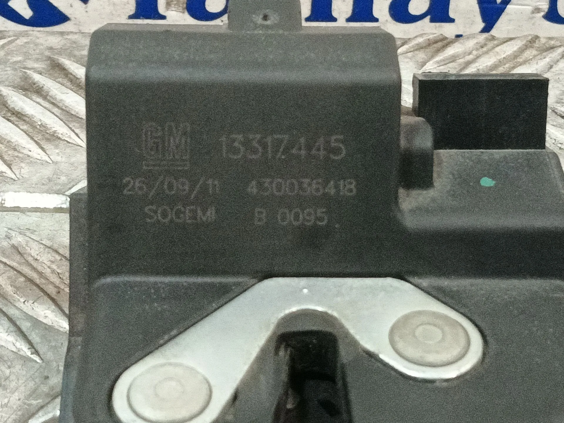 Cerradura Maletero / Porton para Opel Meriva B Monospace (S10)