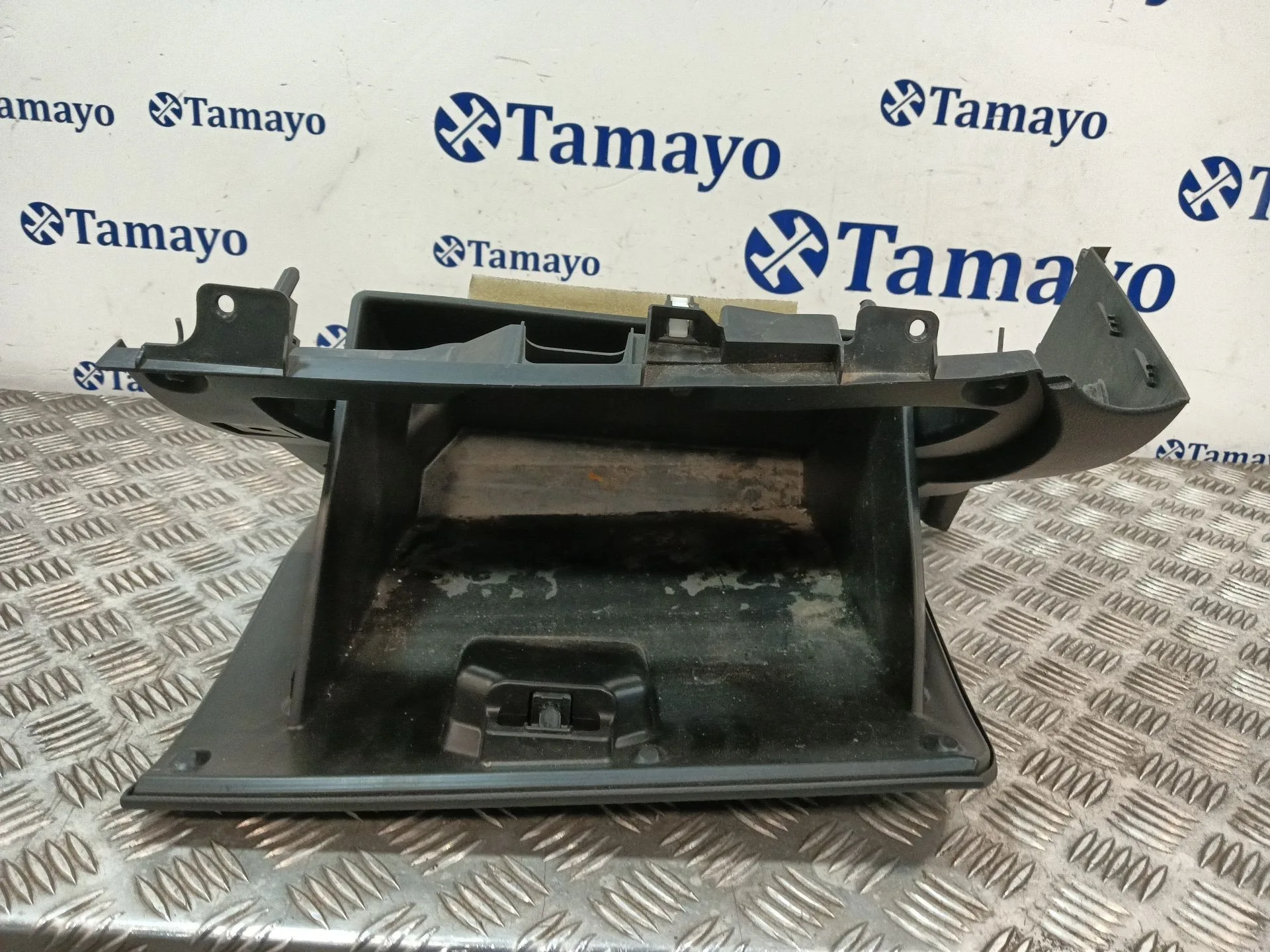 Guantera para Mazda Cx-3 (Dk)