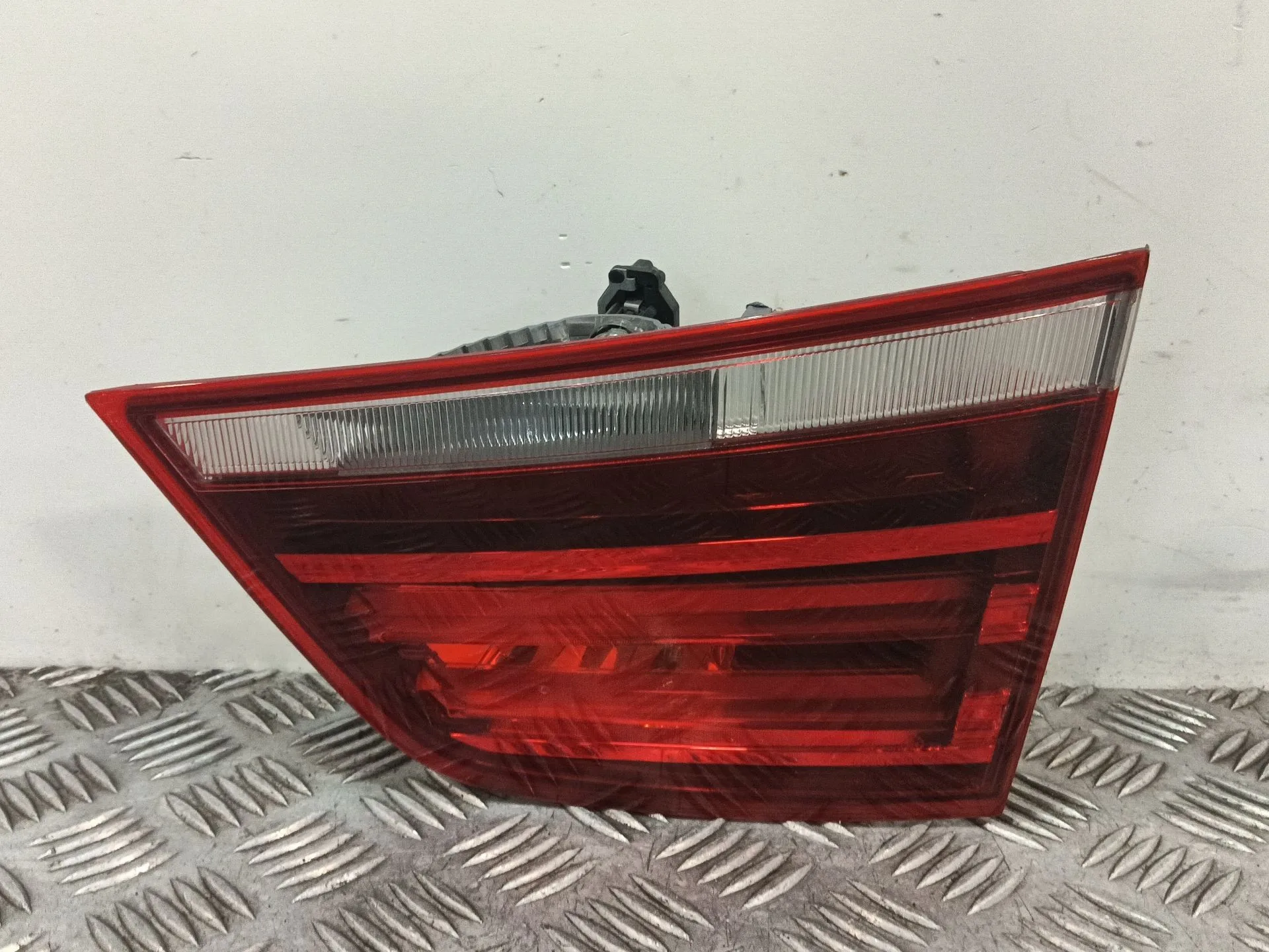 Piloto Trasero Derecho Interior para Bmw X3 (F25)
