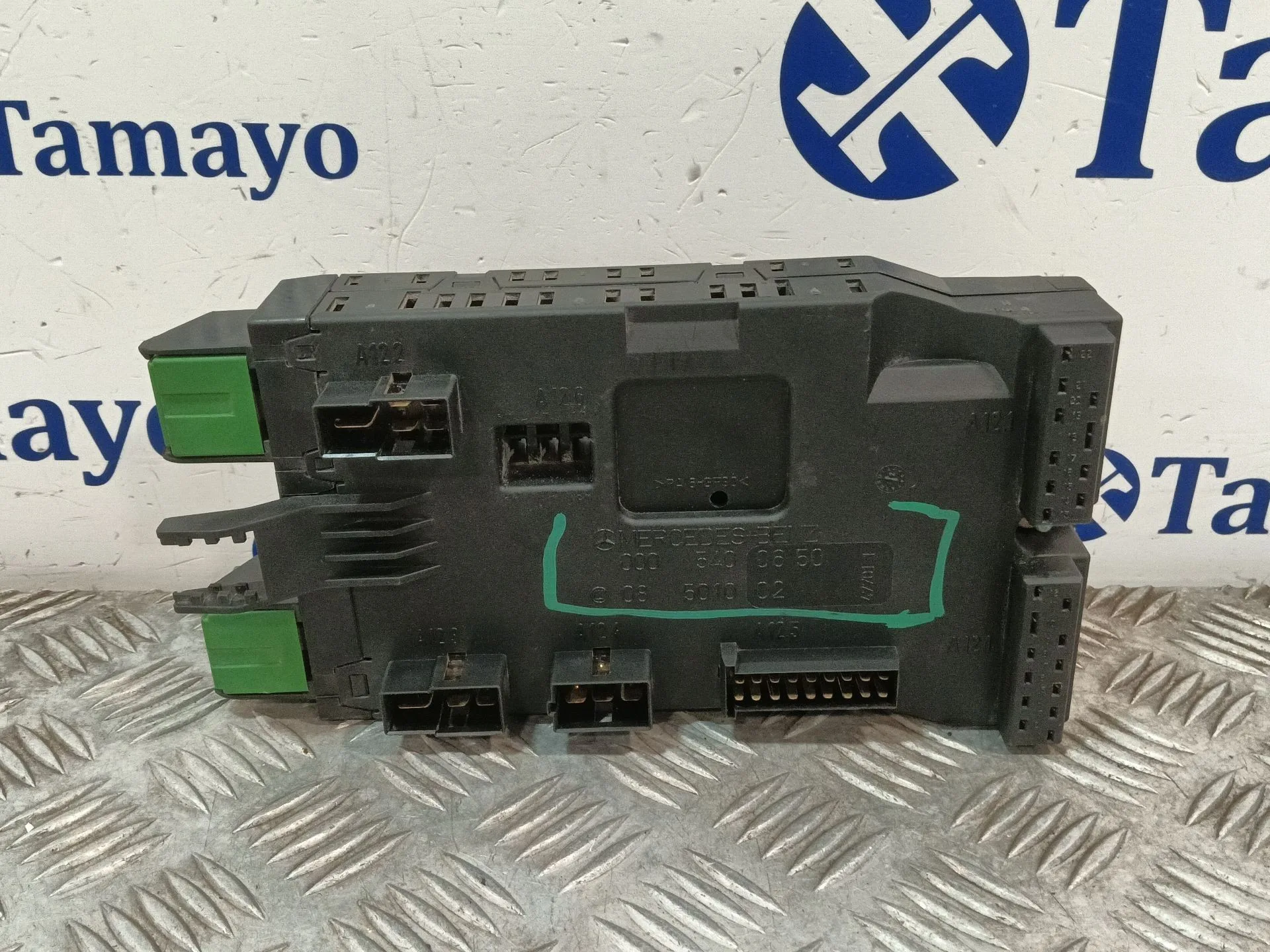 Caja Reles / Fusibles para Mercedes-Benz Vito (W638) Caja Cerrada