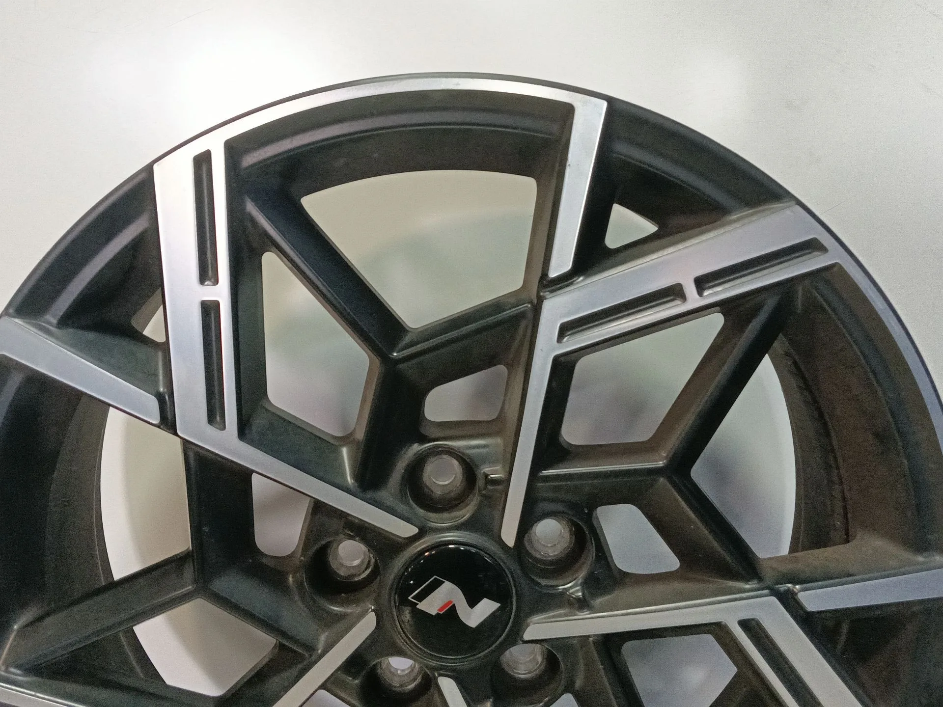 Llanta para Hyundai Tucson (Nx4E, Nx4A)