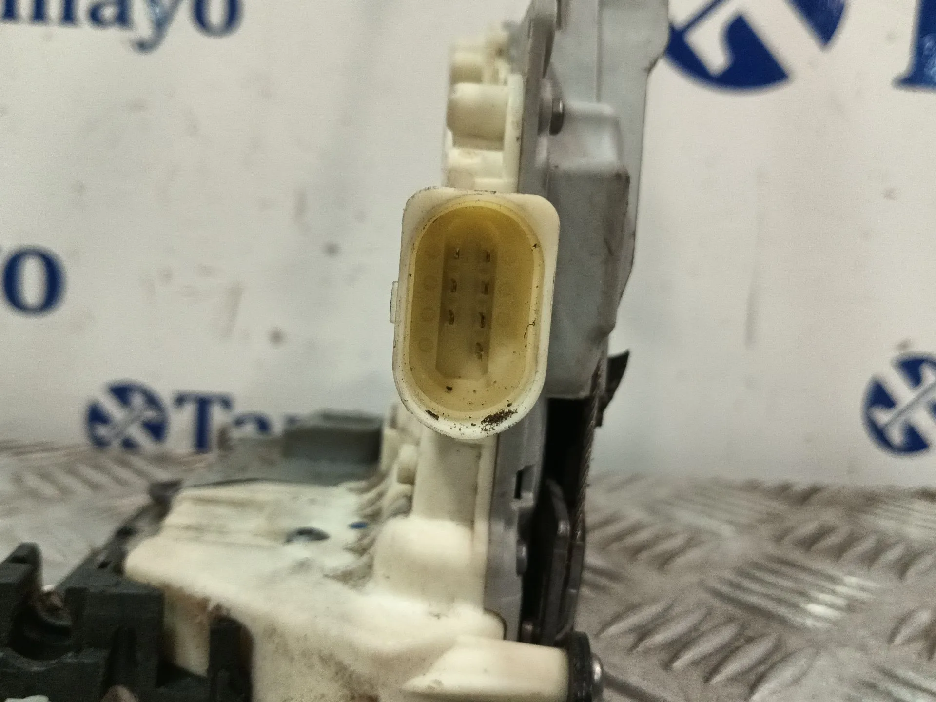 Cerradura Puerta Delantera Derecha para Volkswagen Passat B7 Variant (365)