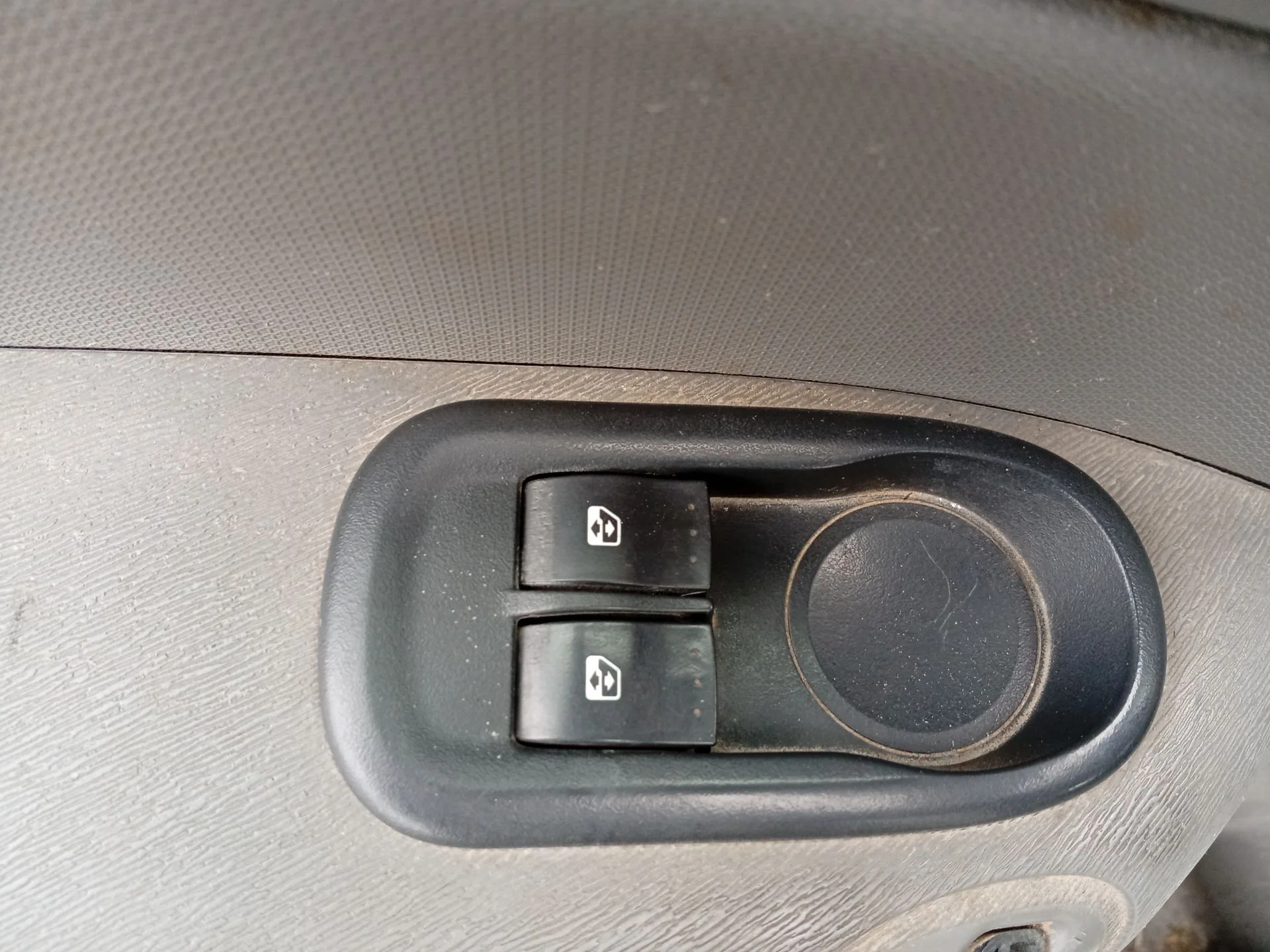 Mando Elevalunas Delantero Izquierdo para Renault Kangoo / Grand Kangoo Ii (Kw0/1_)