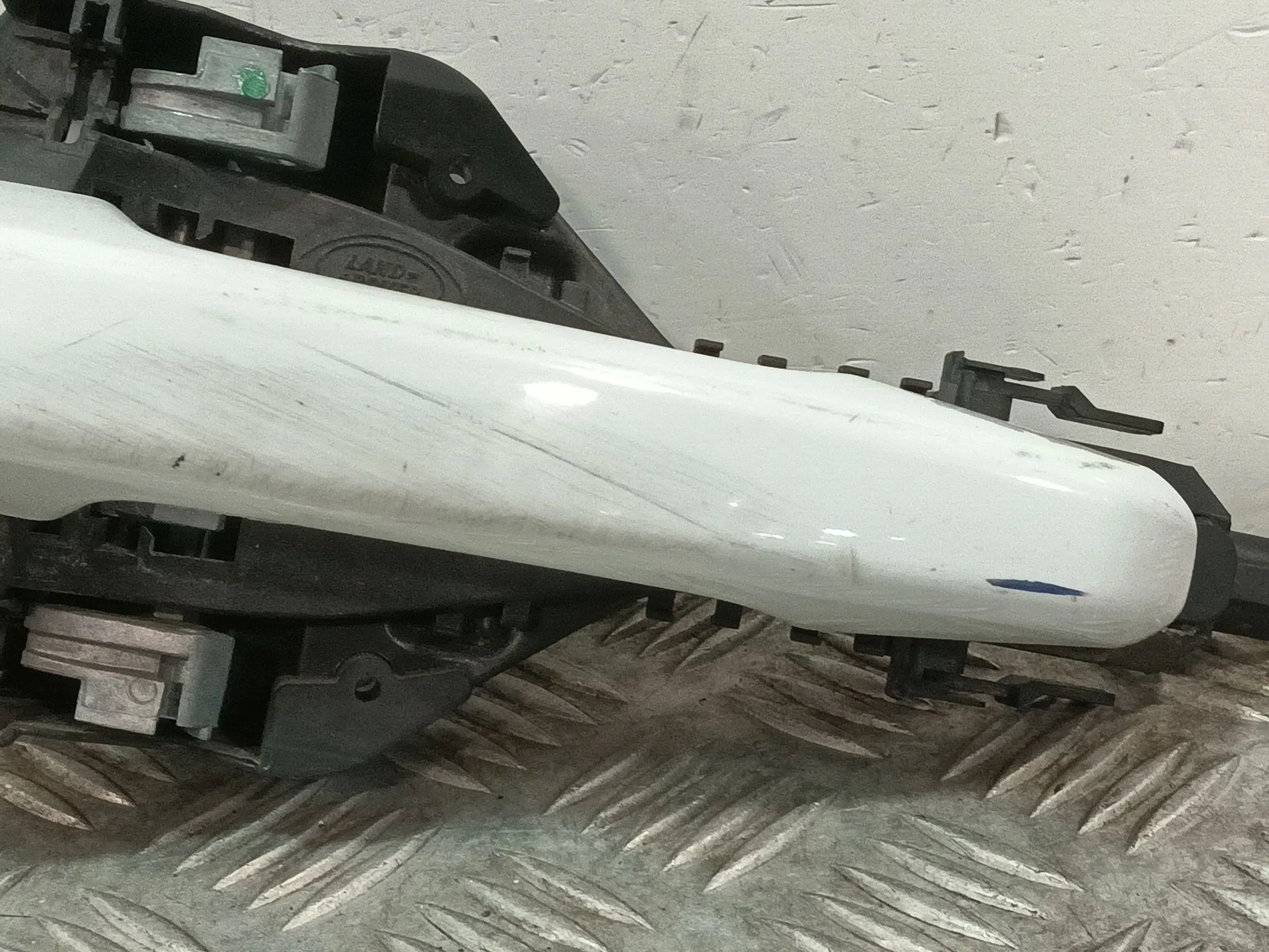 Maneta Exterior Delantera Derecha para Jaguar Xe (X760)