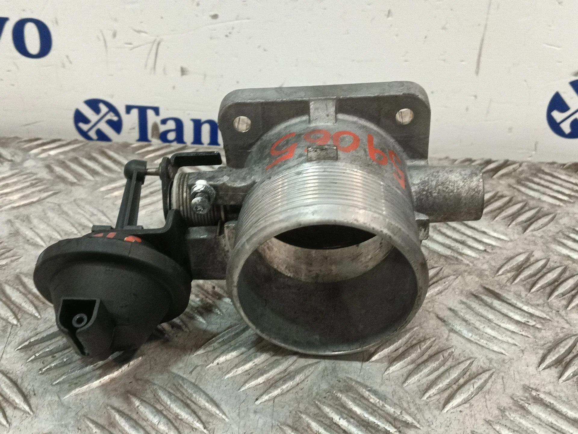 Caja Mariposa para Kia Carnival